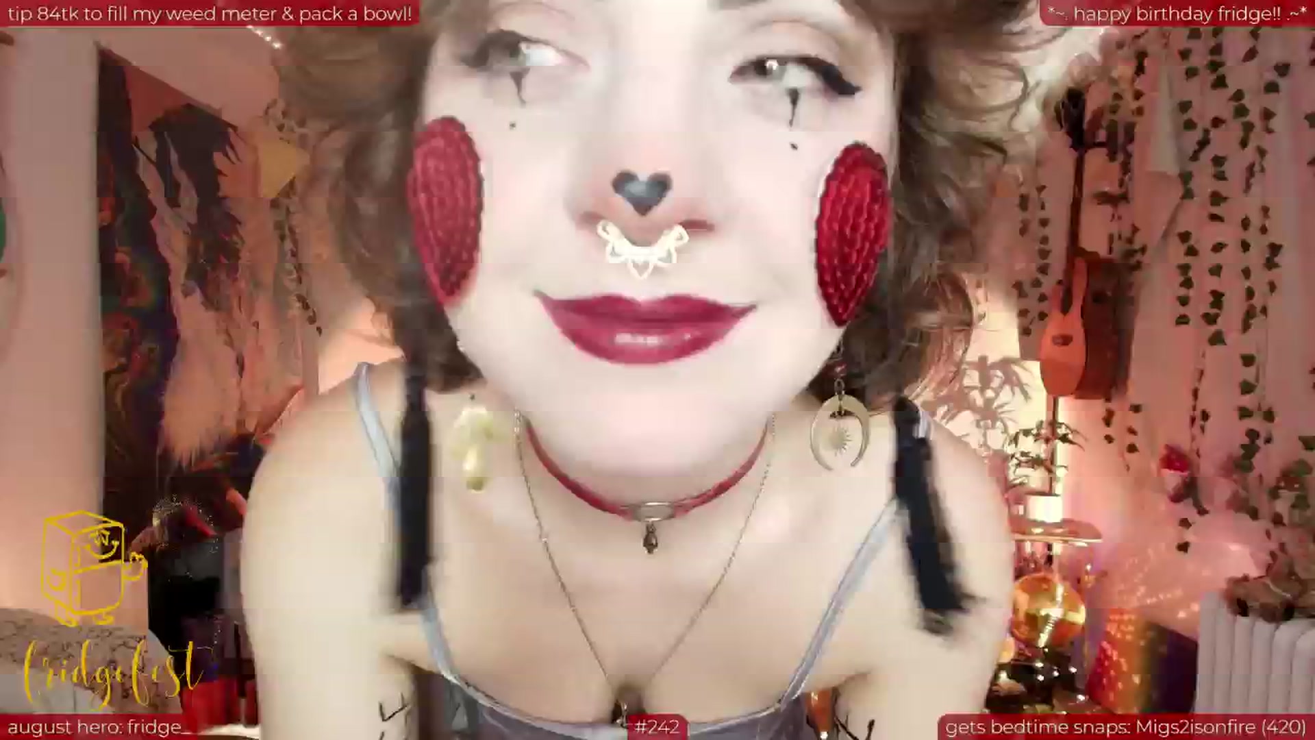 Gallery image thumbnail from Fridge____'s myfreecams stream on, 08/13/2025, 11:07 image 11 of 20