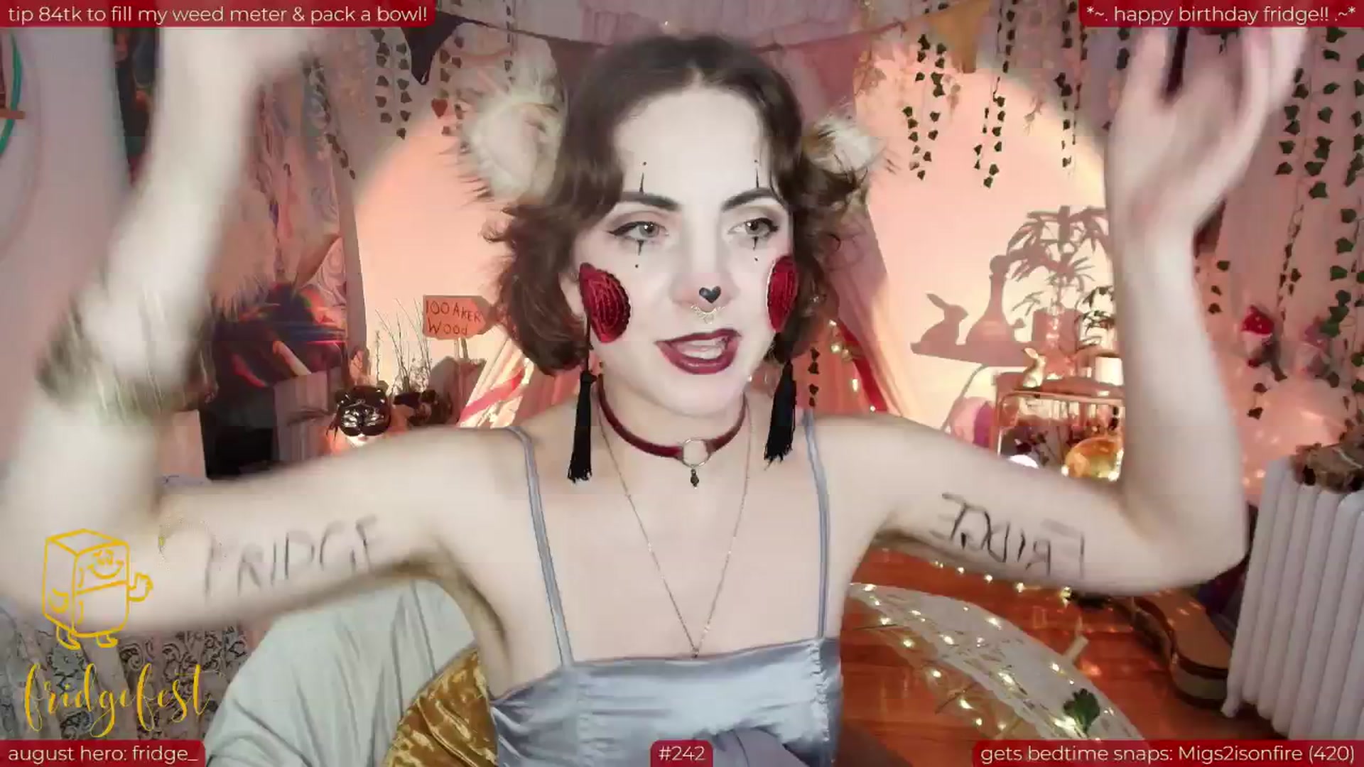 Gallery image thumbnail from Fridge____'s myfreecams stream on, 08/13/2025, 11:07 image 16 of 20
