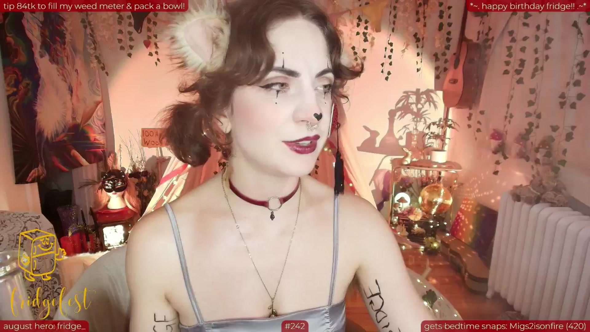 Gallery image thumbnail from Fridge____'s myfreecams stream on, 08/13/2025, 11:07 image 19 of 20