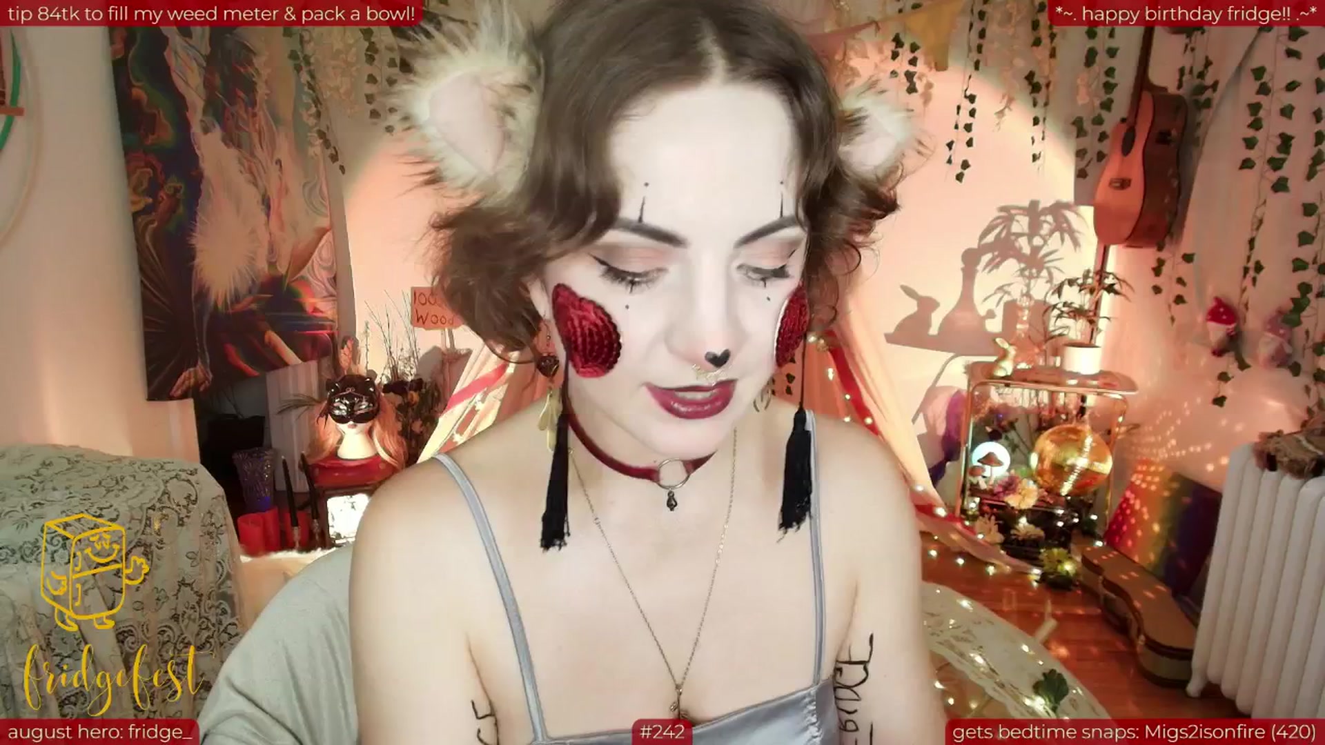 Gallery image thumbnail from Fridge____'s myfreecams stream on, 08/13/2025, 11:07 image 17 of 20