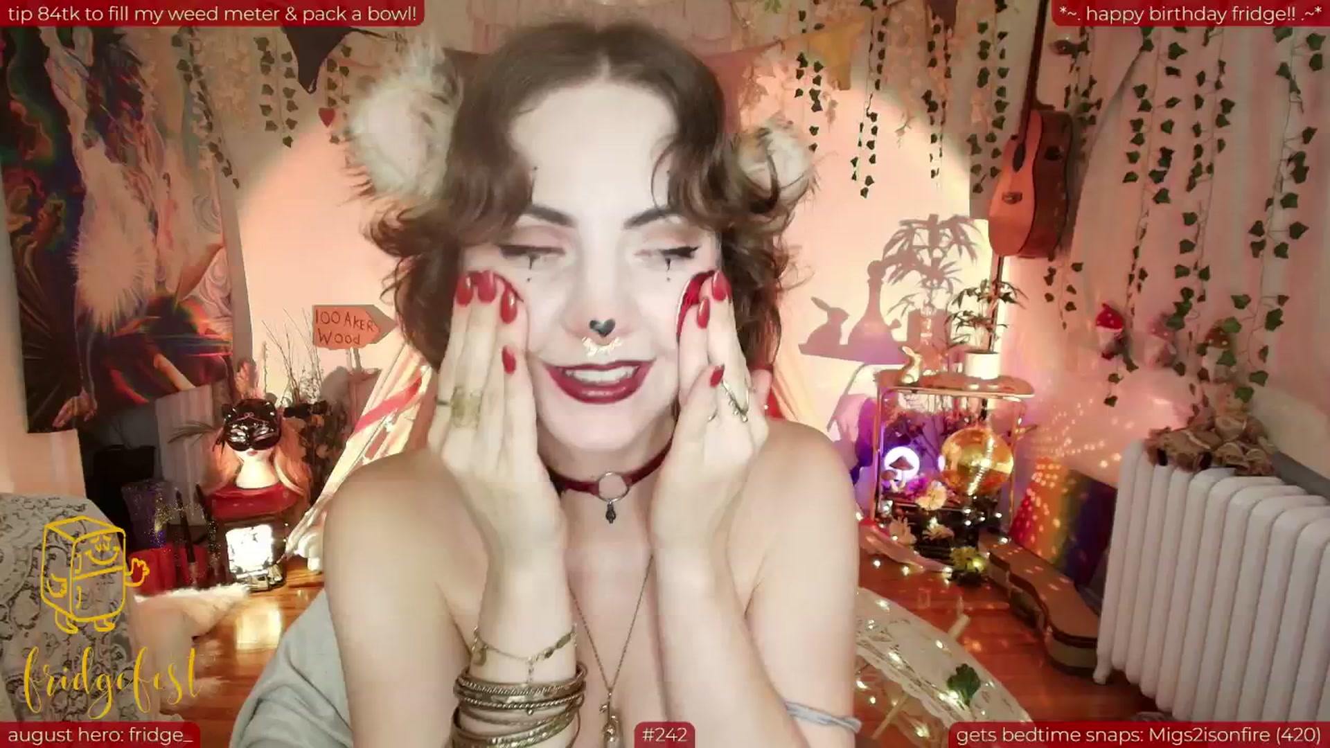 Gallery image thumbnail from Fridge____'s myfreecams stream on, 08/13/2025, 11:07 image 10 of 20