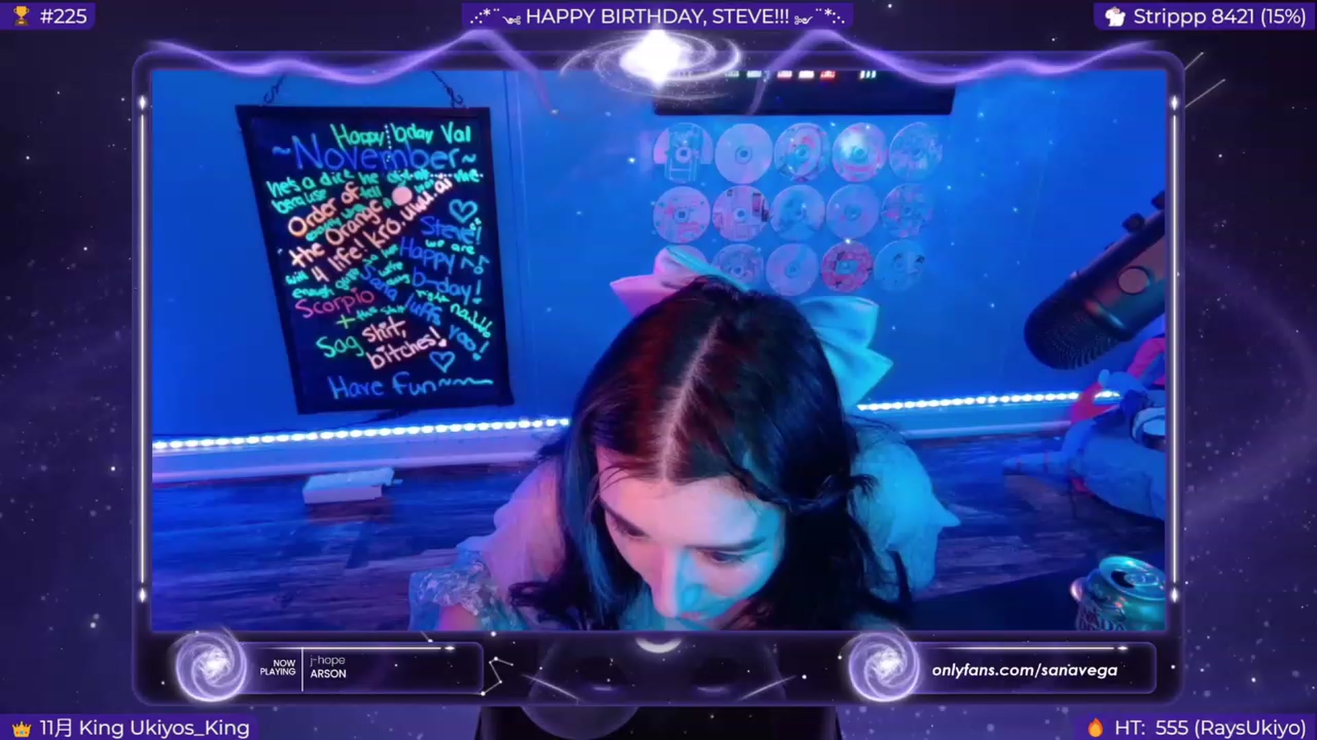 Gallery image thumbnail from FriendsUkiyo's myfreecams stream on, 11/15/2023, 08:25 image 7 of 20
