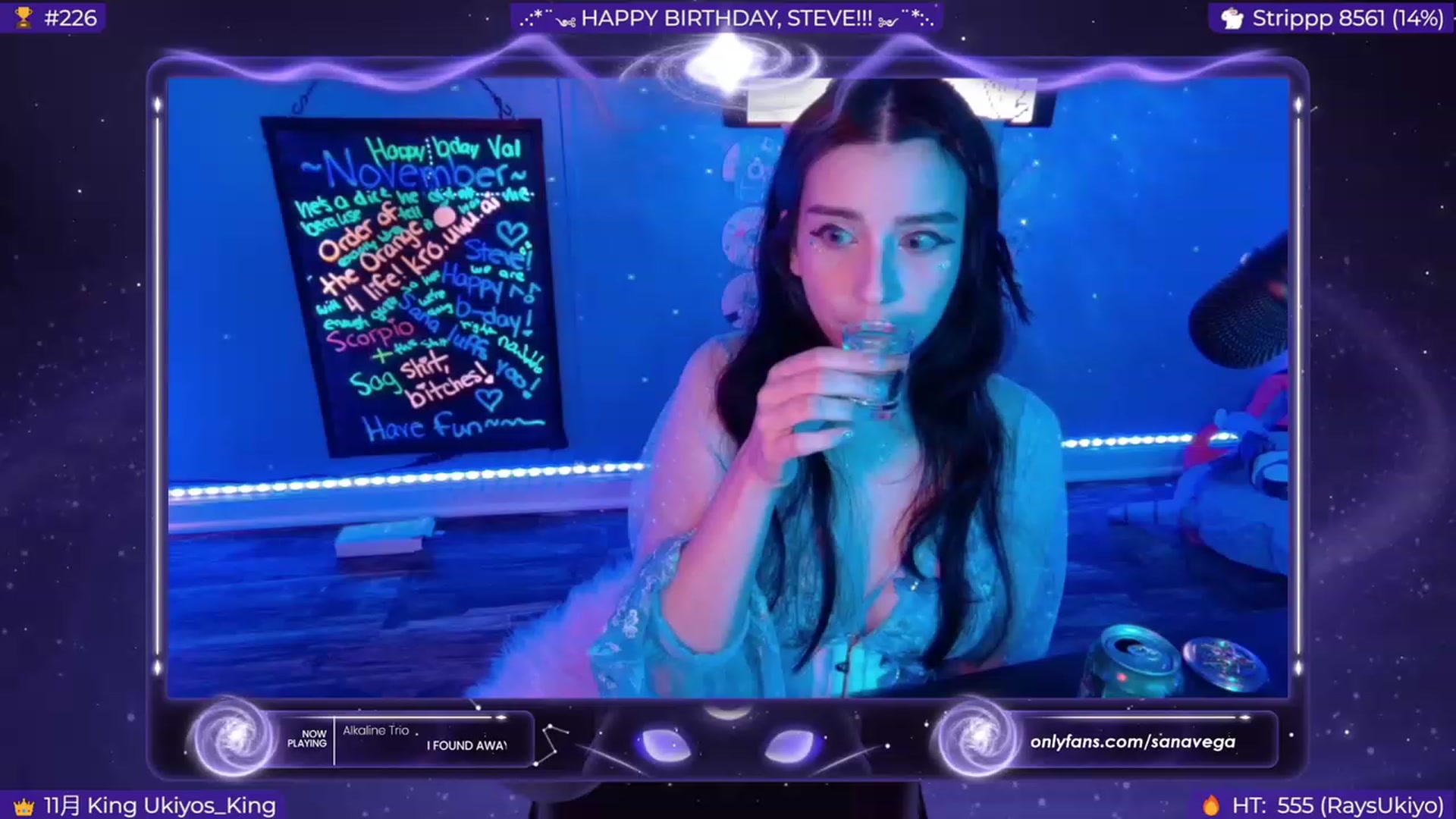 Gallery image thumbnail from FriendsUkiyo's myfreecams stream on, 11/15/2023, 08:25 image 4 of 20