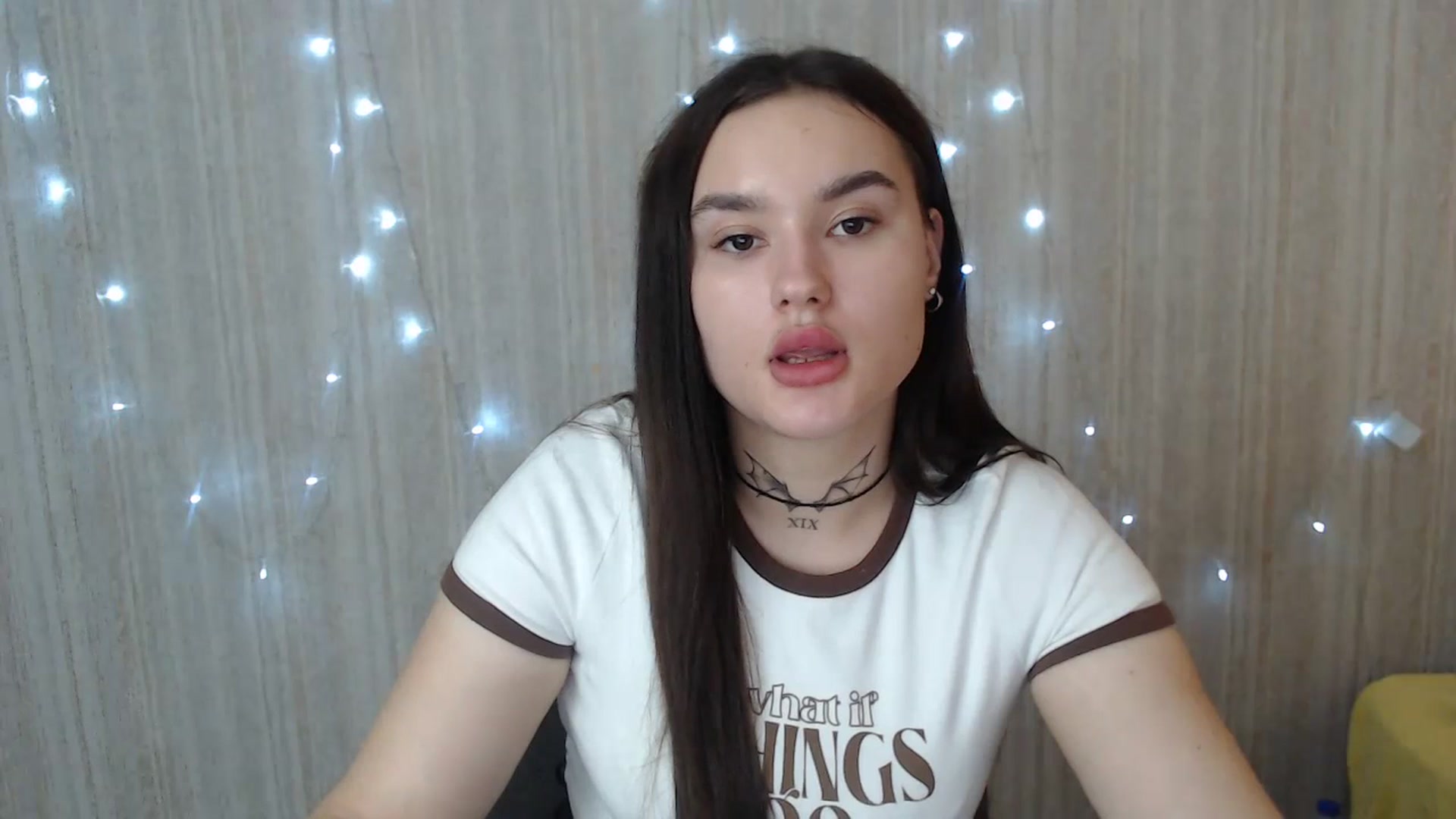 Gallery image thumbnail from Friolla_xx's myfreecams stream on, 07/13/2023, 16:33 image 10 of 20