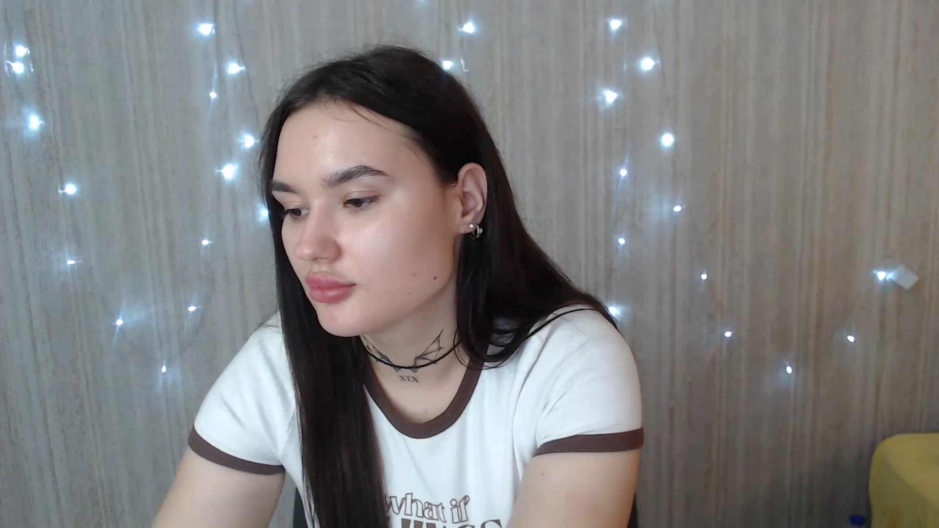 Gallery image thumbnail from Friolla_xx's myfreecams stream on, 07/13/2023, 16:33 image 11 of 20