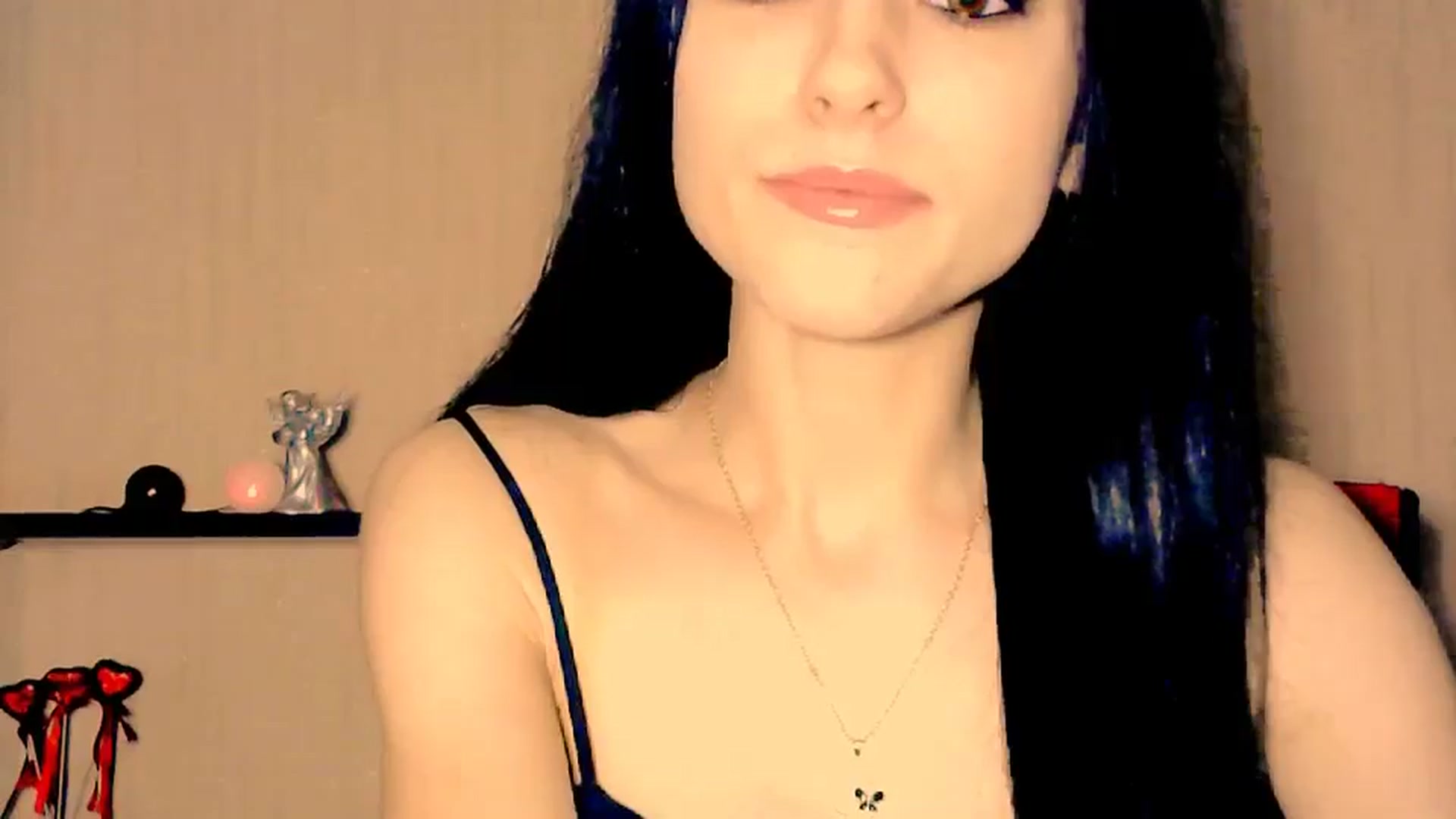 Gallery image thumbnail from Frioninny's myfreecams stream on, 02/27/2026, 22:21 image 2 of 20