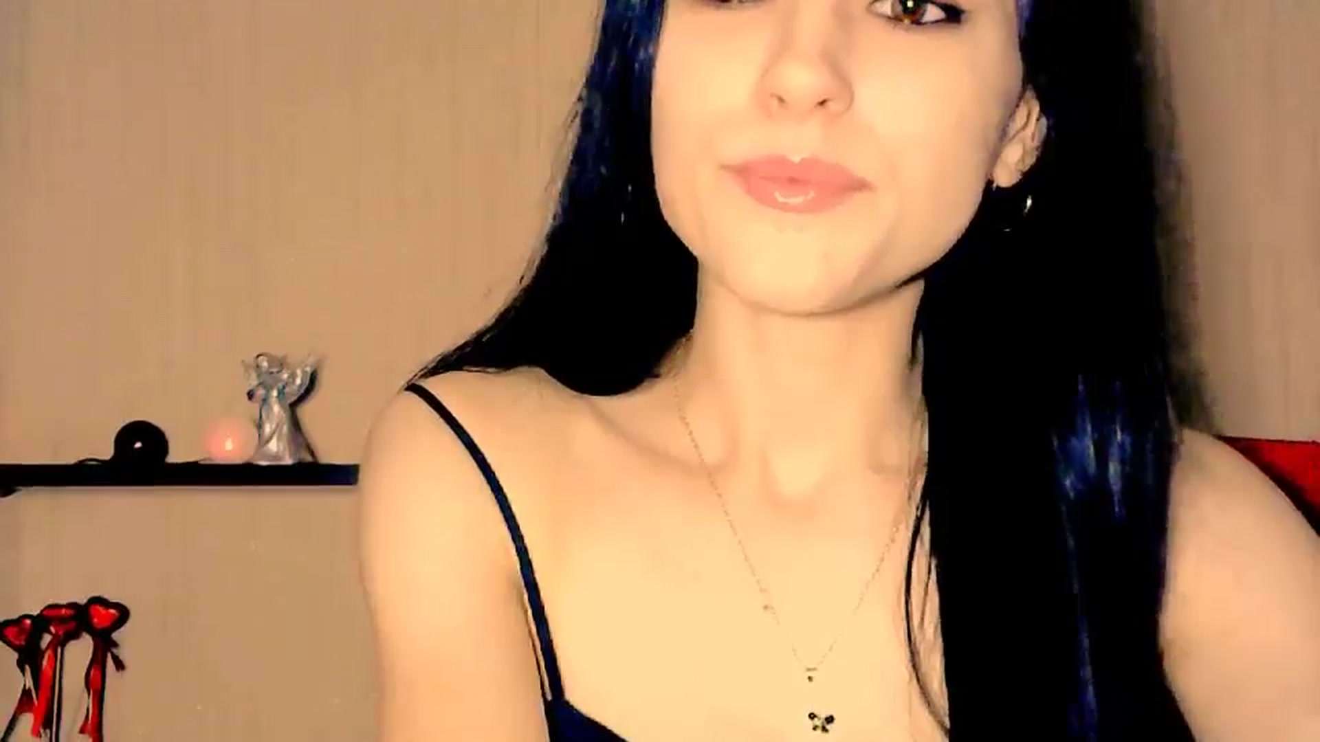 Gallery image thumbnail from Frioninny's myfreecams stream on, 02/27/2026, 22:21 image 4 of 20