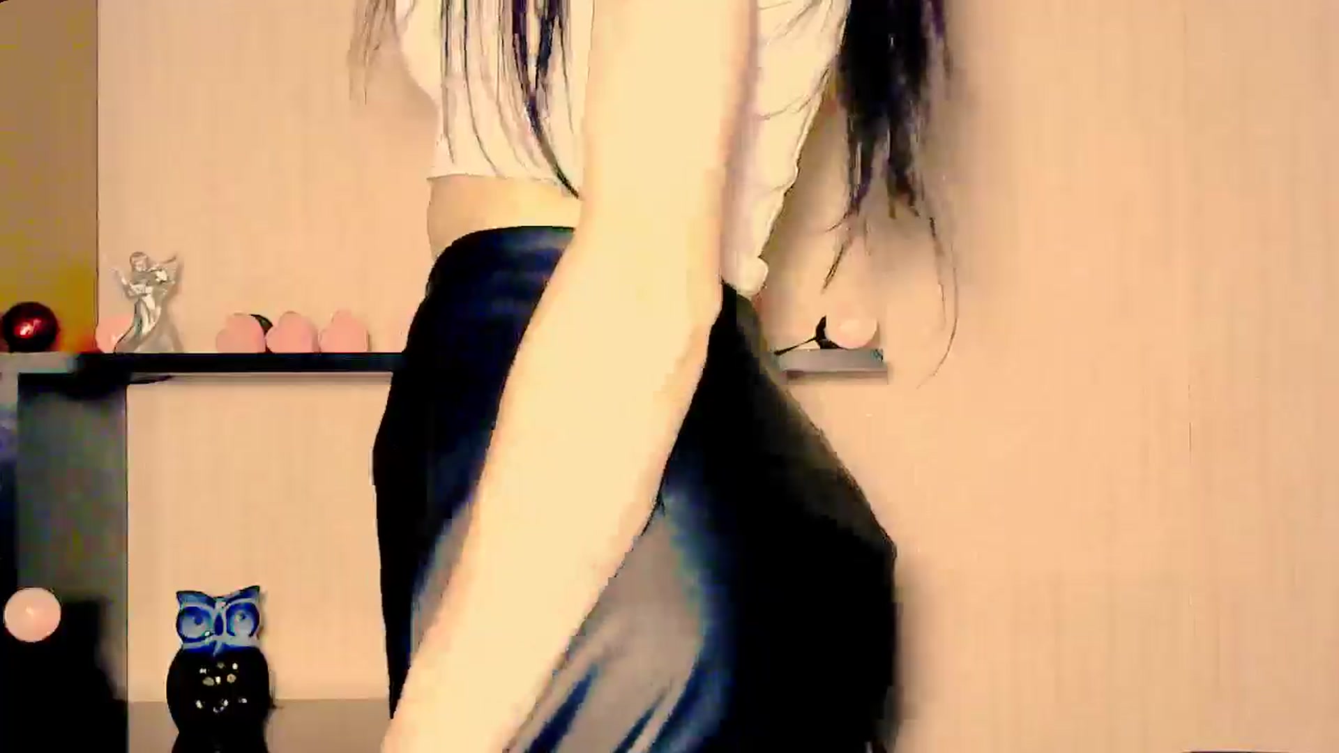 Gallery image thumbnail from Frioninny's myfreecams stream on, 02/28/2026, 19:36 image 3 of 20