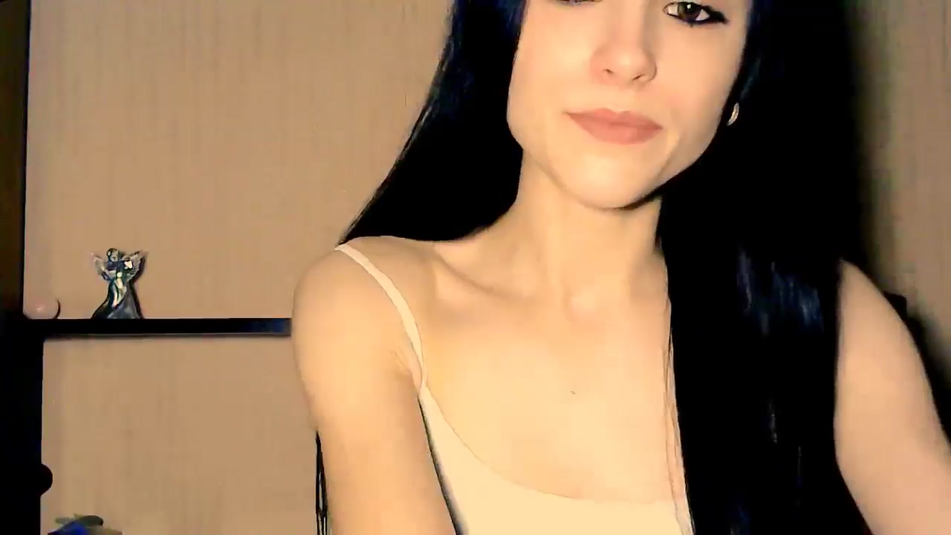 Gallery image thumbnail from Frioninny's myfreecams stream on, 03/13/2026, 21:02 image 6 of 20
