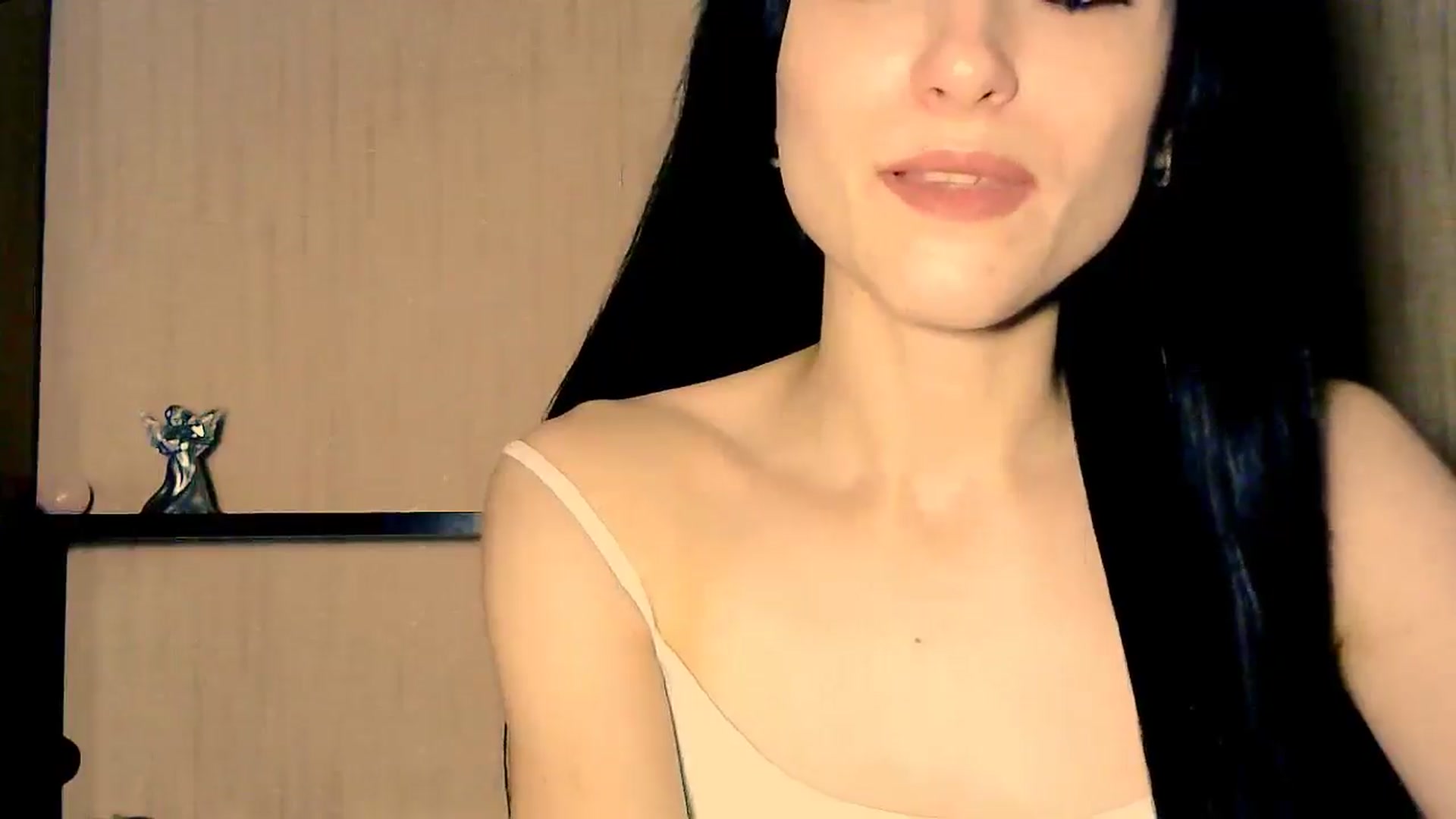 Gallery image thumbnail from Frioninny's myfreecams stream on, 03/13/2026, 21:02 image 19 of 20