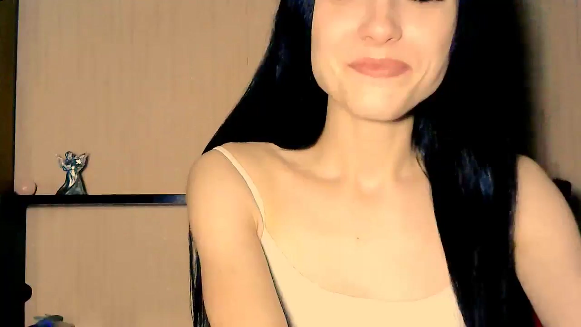 Gallery image thumbnail from Frioninny's myfreecams stream on, 03/13/2026, 21:02 image 8 of 20