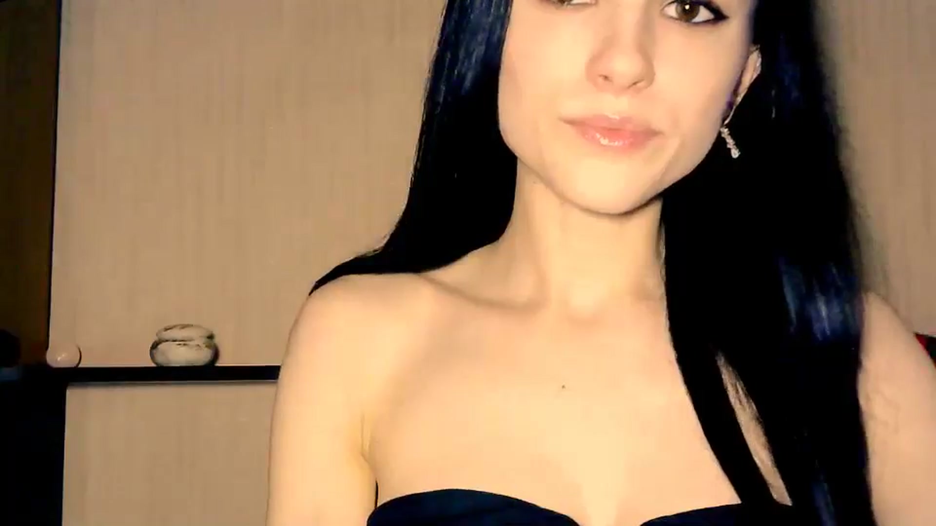 Gallery image thumbnail from Frioninny's myfreecams stream on, 03/14/2026, 20:24 image 15 of 20