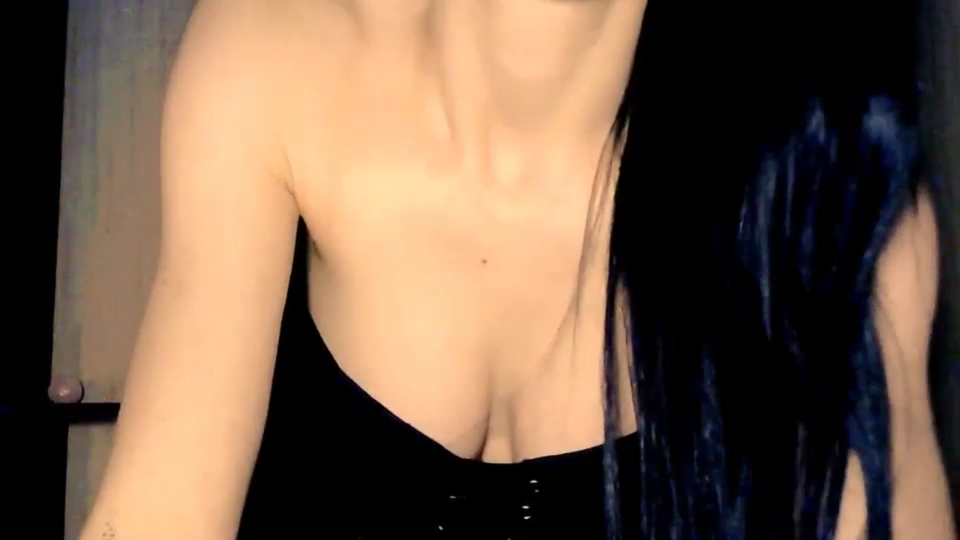 Gallery image thumbnail from Frioninny's myfreecams stream on, 03/14/2026, 21:25 image 6 of 20