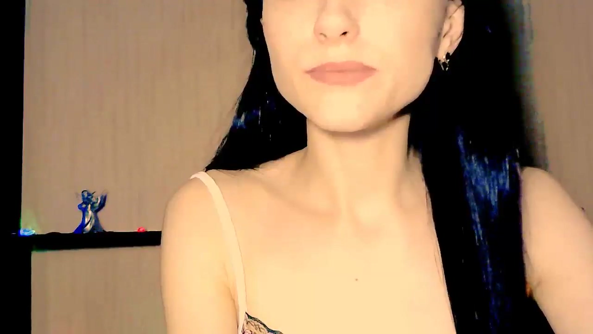 Gallery image thumbnail from Frioninny's myfreecams stream on, 03/17/2026, 20:11 image 2 of 20