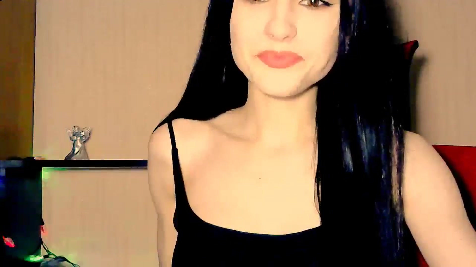 Gallery image thumbnail from Frioninny's myfreecams stream on, 03/18/2026, 20:35 image 2 of 20