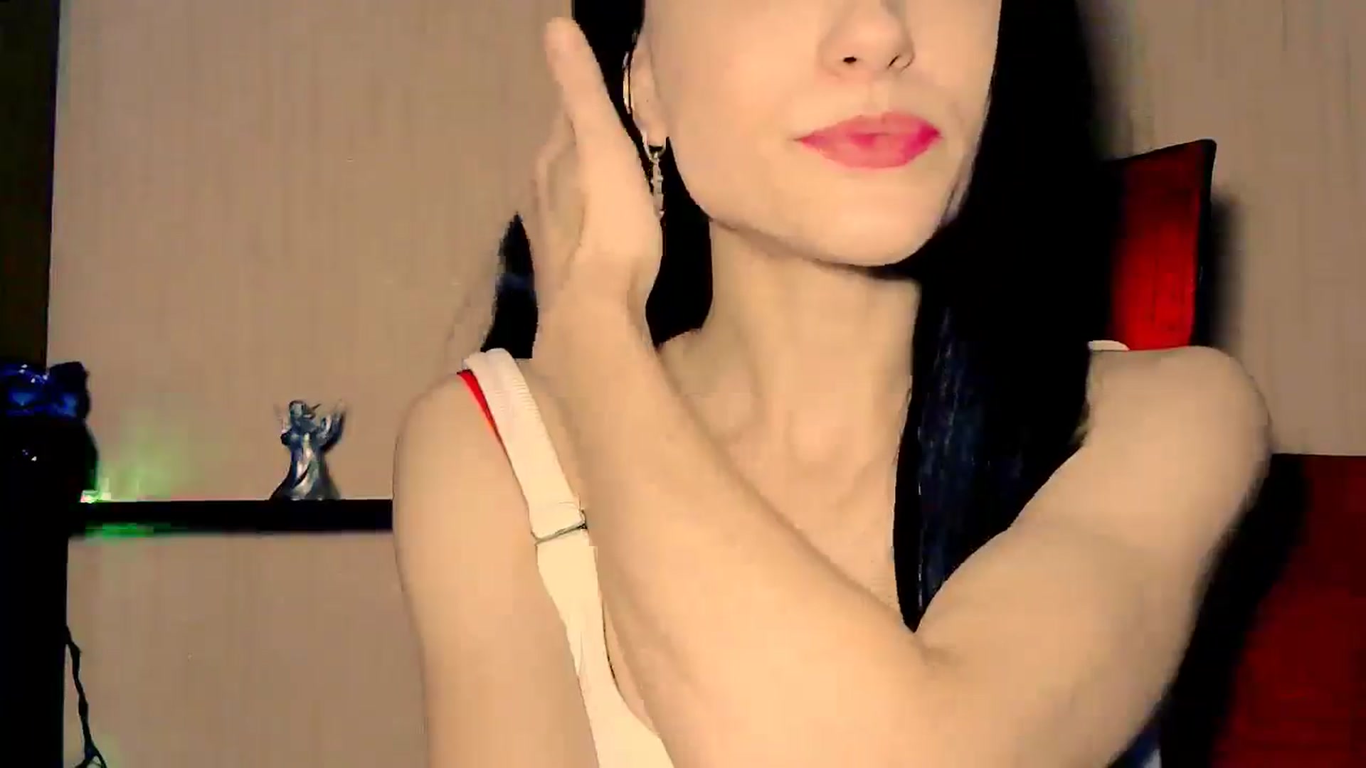Gallery image thumbnail from Frioninny's myfreecams stream on, 03/22/2026, 19:17 image 14 of 20