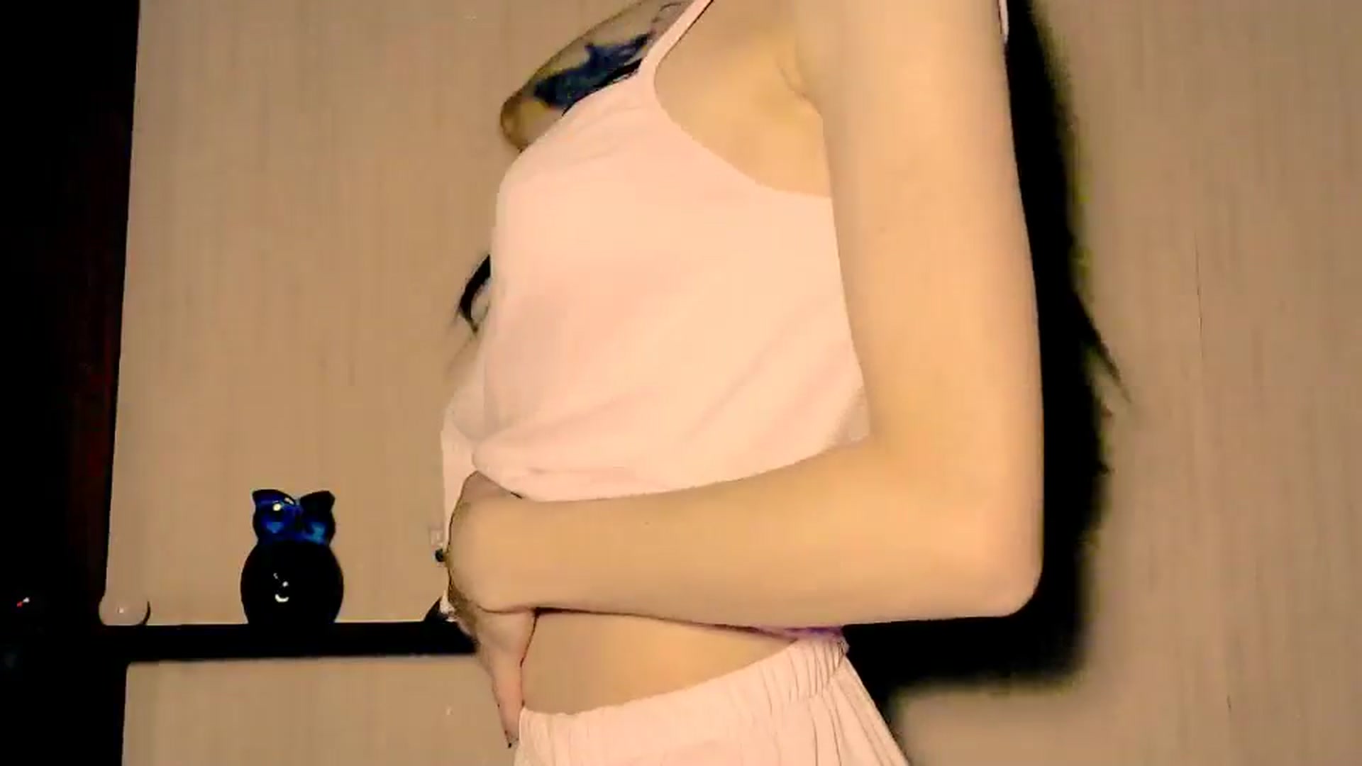 Gallery image thumbnail from Frioninny's myfreecams stream on, 03/26/2026, 21:10 image 8 of 20