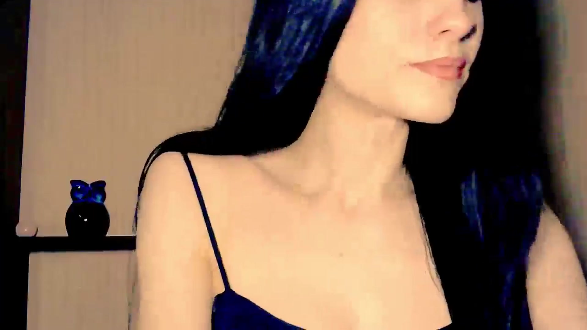 Gallery image thumbnail from Frioninny's myfreecams stream on, 03/28/2026, 20:49 image 5 of 20