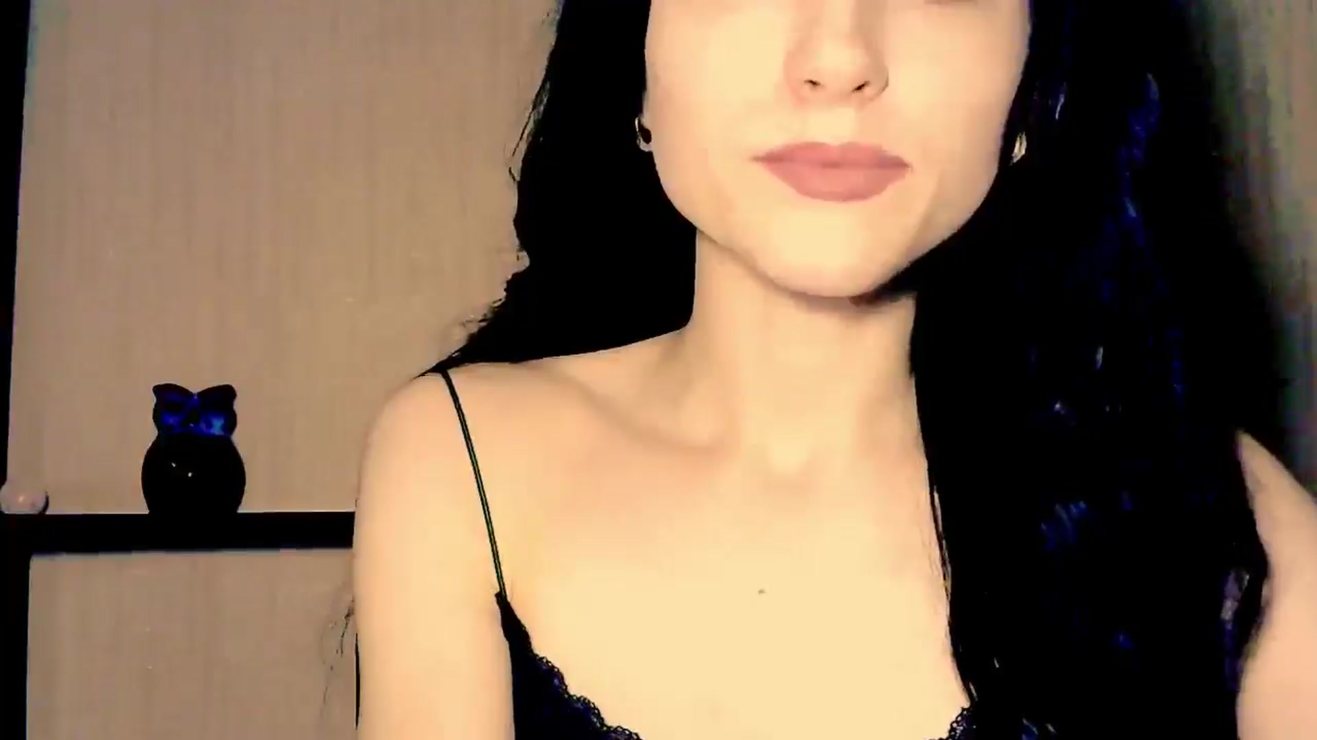 Gallery image thumbnail from Frioninny's myfreecams stream on, 03/29/2026, 20:59 image 3 of 20