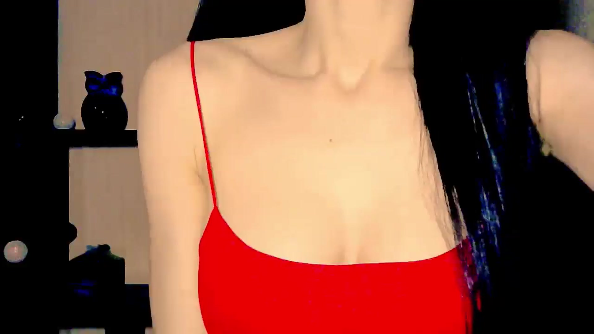 Gallery image thumbnail from Frioninny's myfreecams stream on, 04/05/2026, 21:06 image 9 of 20