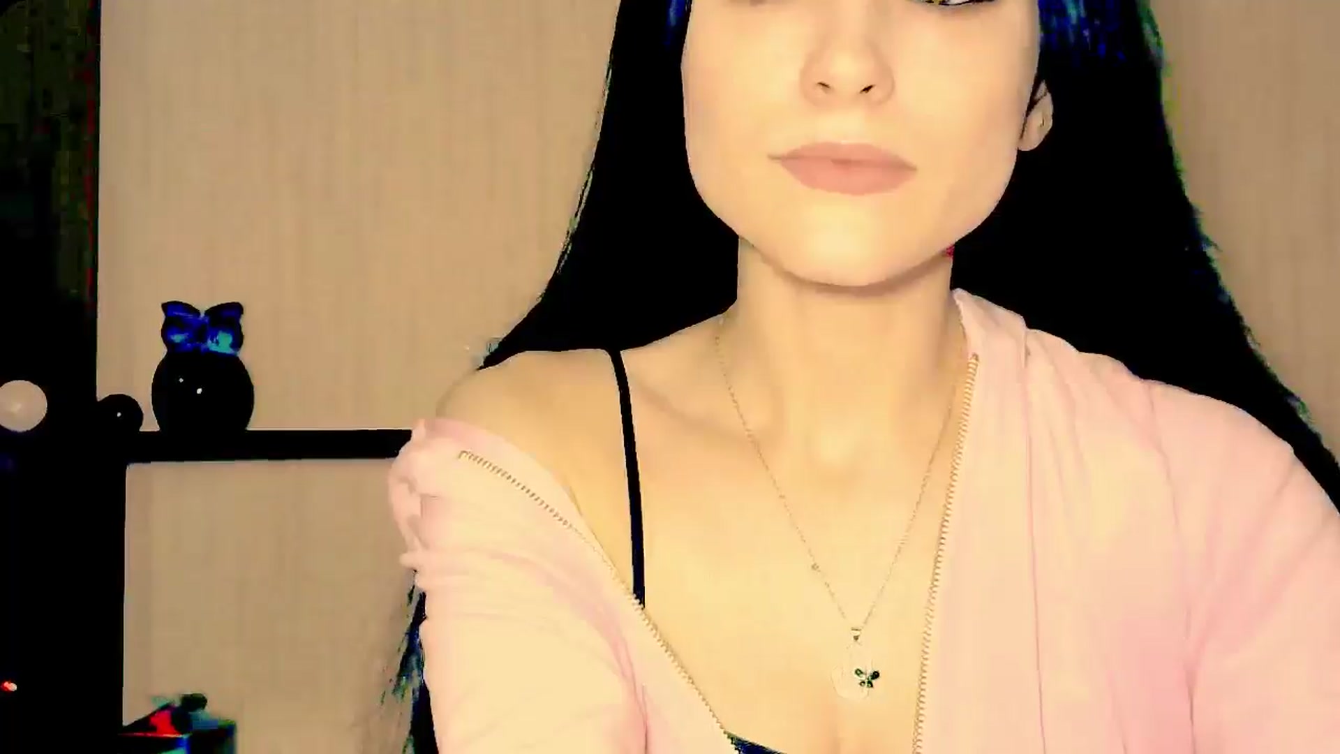 Gallery image thumbnail from Frioninny's myfreecams stream on, 04/10/2026, 17:31 image 13 of 20