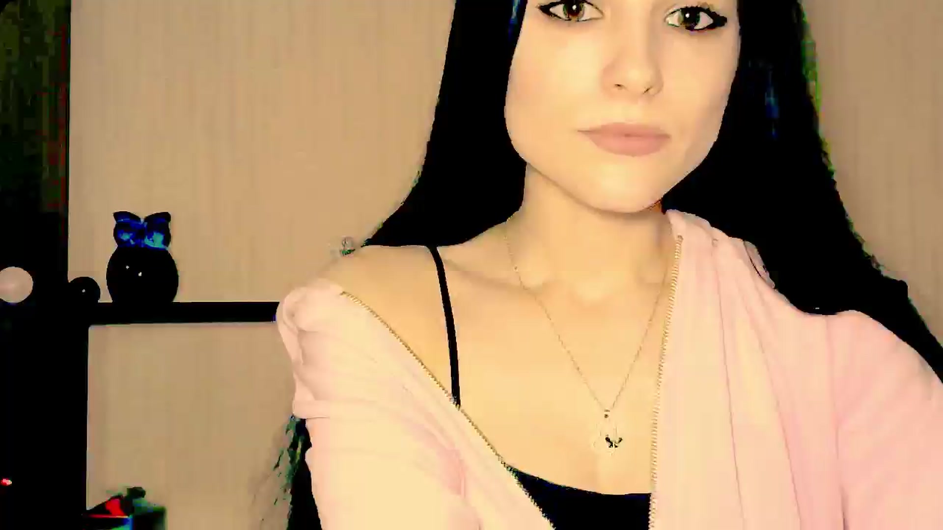 Gallery image thumbnail from Frioninny's myfreecams stream on, 04/10/2026, 17:31 image 7 of 20