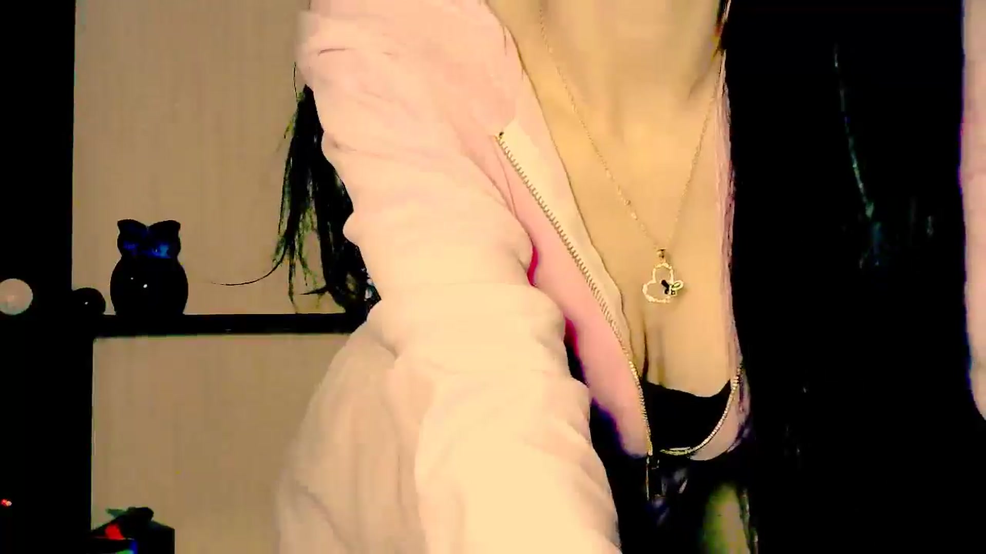 Gallery image thumbnail from Frioninny's myfreecams stream on, 04/10/2026, 20:02 image 5 of 20