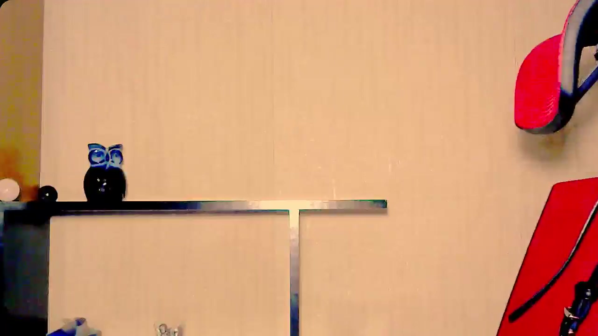 Gallery image thumbnail from Frioninny's myfreecams stream on, 04/12/2026, 19:44 image 17 of 20