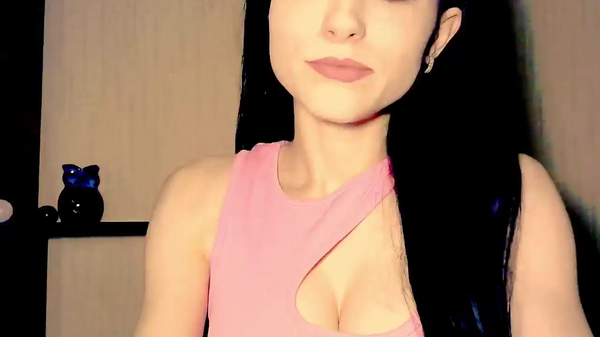 Gallery image thumbnail from Frioninny's myfreecams stream on, 04/14/2026, 18:35 image 12 of 20
