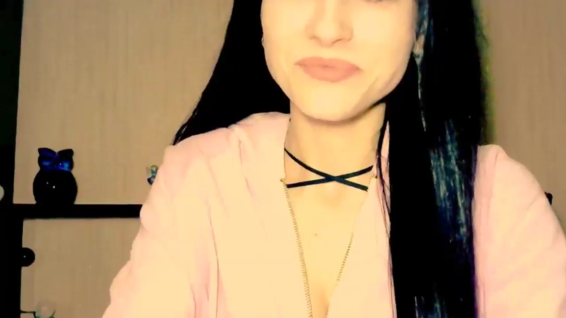 Gallery image thumbnail from Frioninny's myfreecams stream on, 04/24/2026, 19:47 image 6 of 20