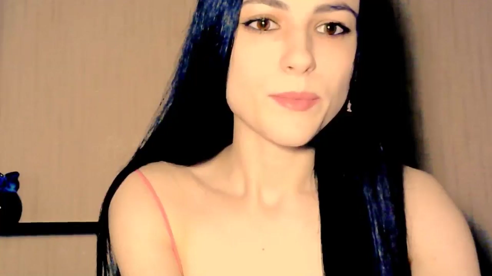 Gallery image thumbnail from Frioninny's myfreecams stream on, 04/29/2026, 20:56 image 20 of 20