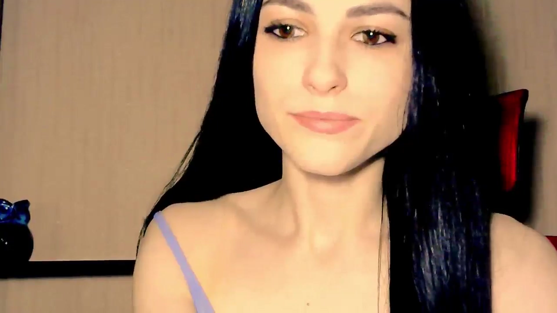 Gallery image thumbnail from Frioninny's myfreecams stream on, 04/30/2026, 20:33 image 8 of 20