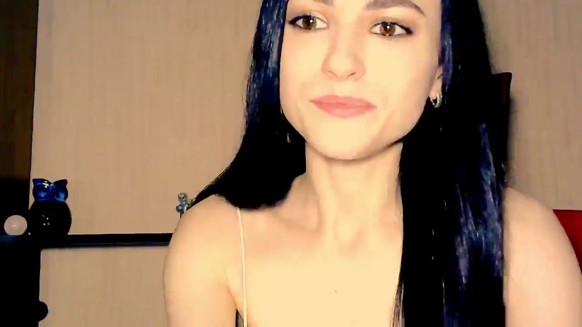 Gallery image thumbnail from Frioninny's myfreecams stream on, 05/07/2026, 21:22 image 9 of 20