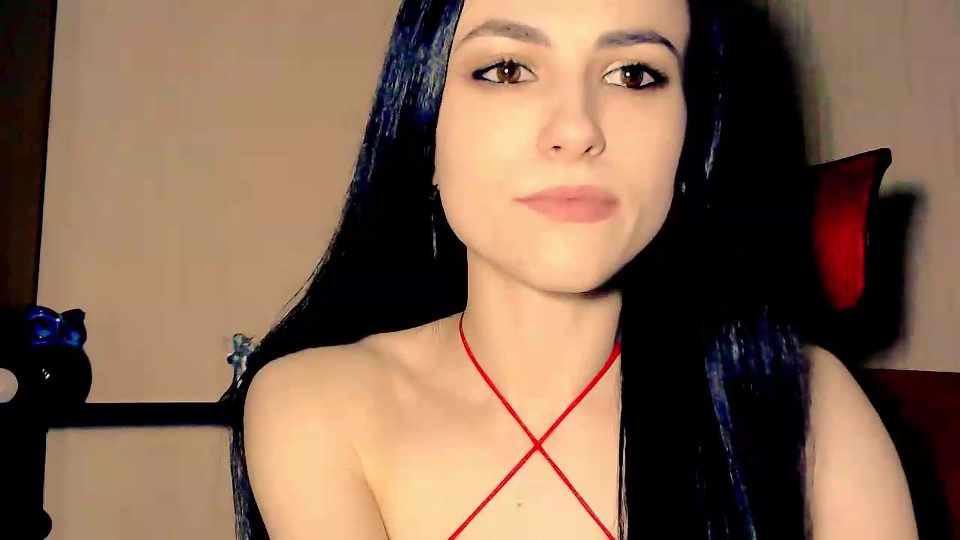 Gallery image thumbnail from Frioninny's myfreecams stream on, 05/12/2026, 21:14 image 11 of 20