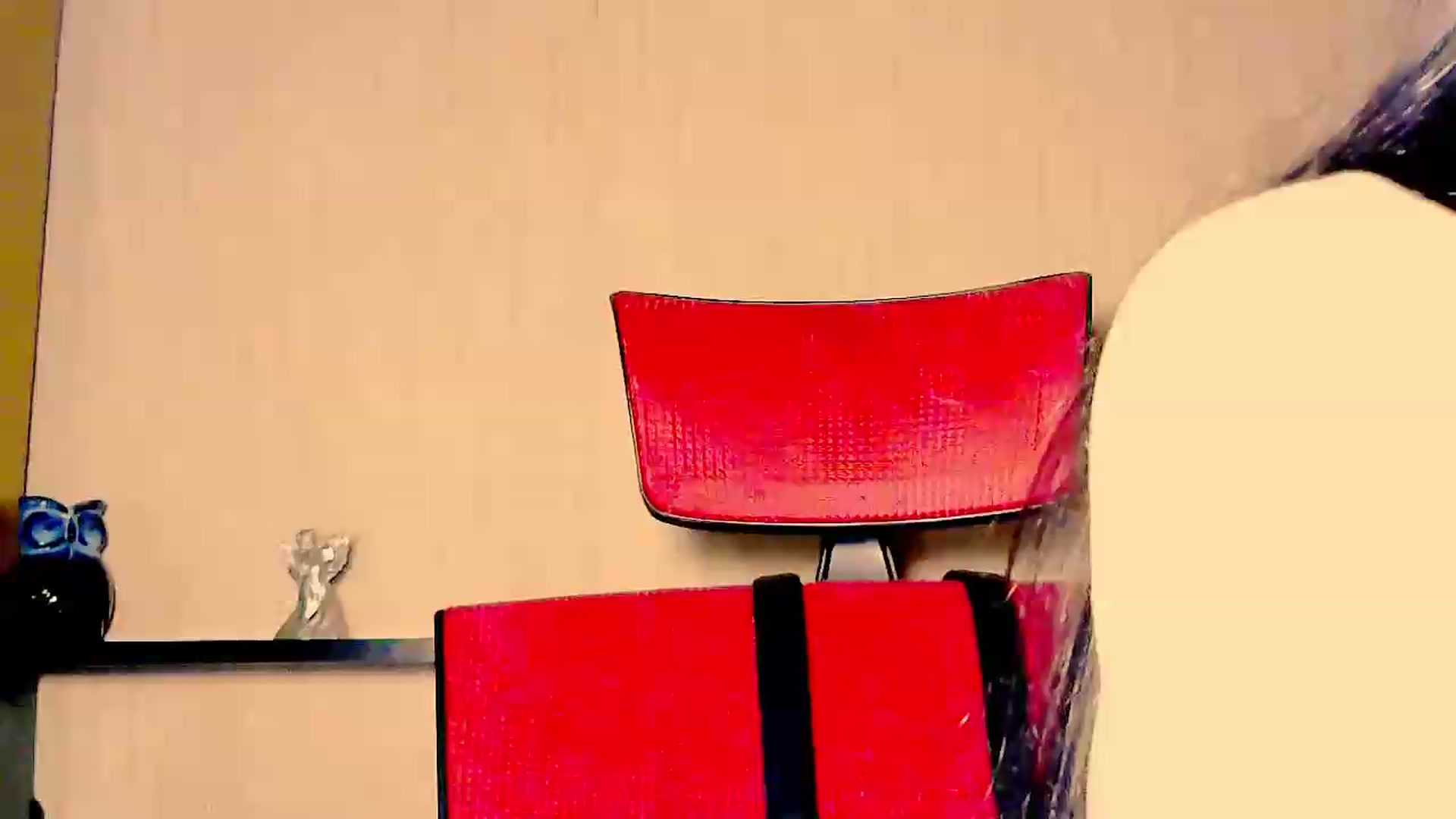 Gallery image thumbnail from Frioninny's myfreecams stream on, 05/13/2026, 19:19 image 10 of 20