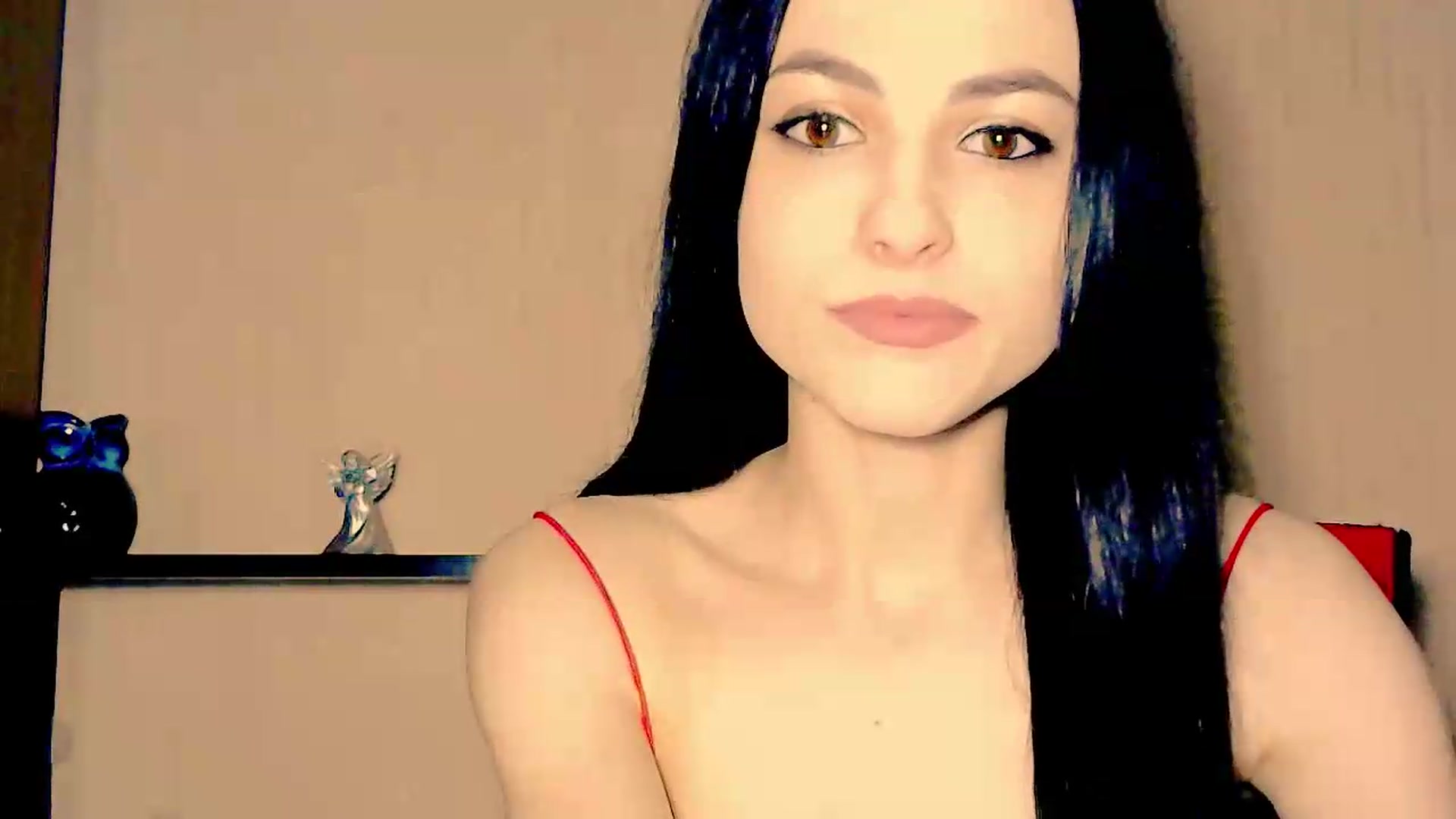 Gallery image thumbnail from Frioninny's myfreecams stream on, 05/30/2026, 20:58 image 11 of 20