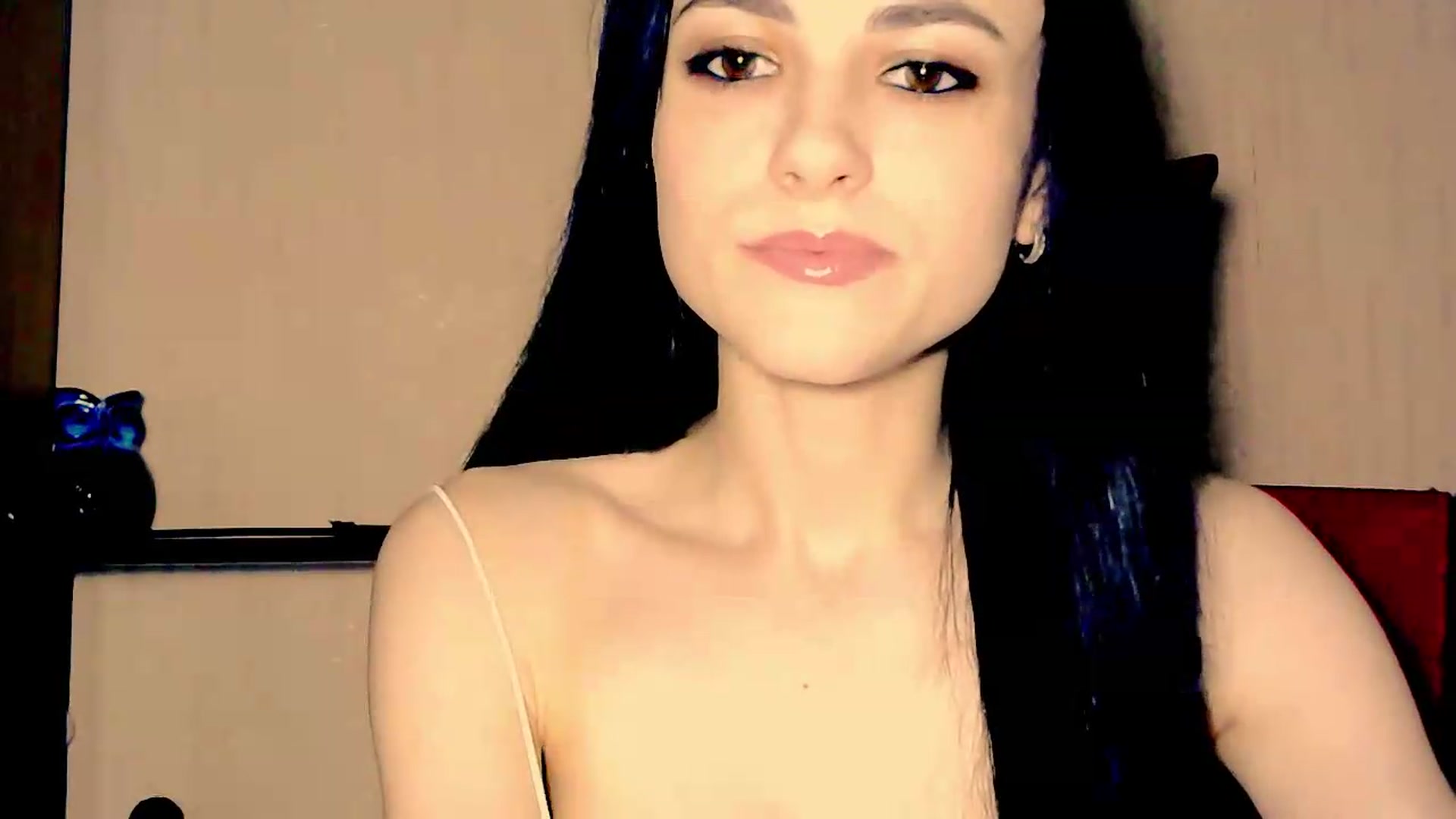 Gallery image thumbnail from Frioninny's myfreecams stream on, 06/05/2026, 23:46 image 6 of 20