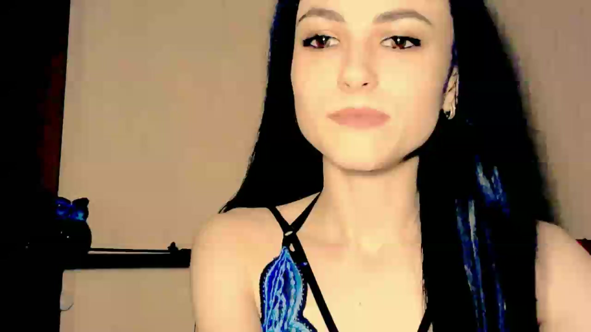 Gallery image thumbnail from Frioninny's myfreecams stream on, 06/06/2026, 21:18 image 18 of 20