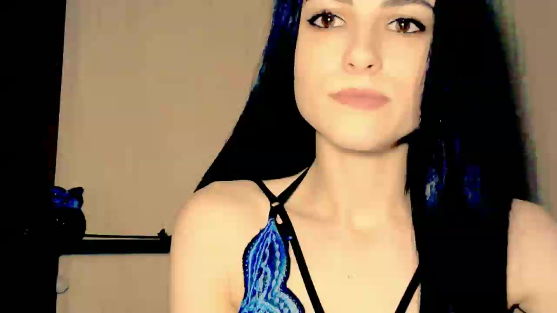 Gallery image thumbnail from Frioninny's myfreecams stream on, 06/06/2026, 21:18 image 1 of 20