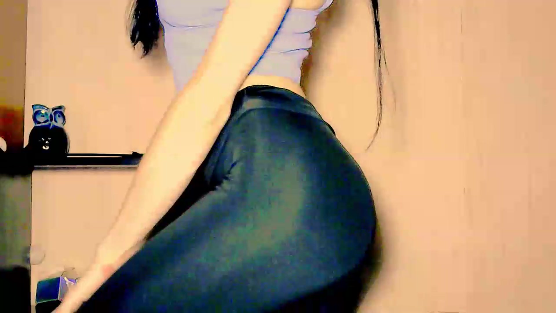 Gallery image thumbnail from Frioninny's myfreecams stream on, 06/13/2026, 22:01 image 16 of 20