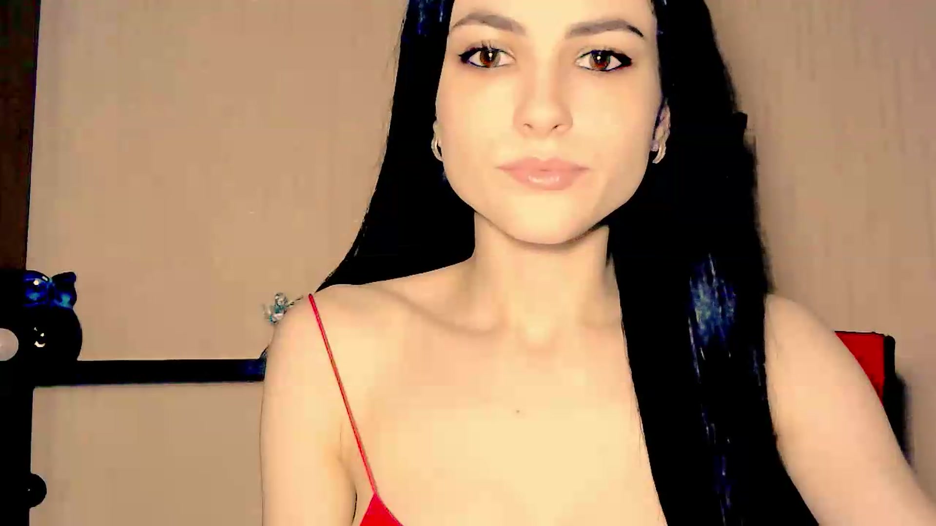 Gallery image thumbnail from Frioninny's myfreecams stream on, 06/18/2026, 20:57 image 19 of 20