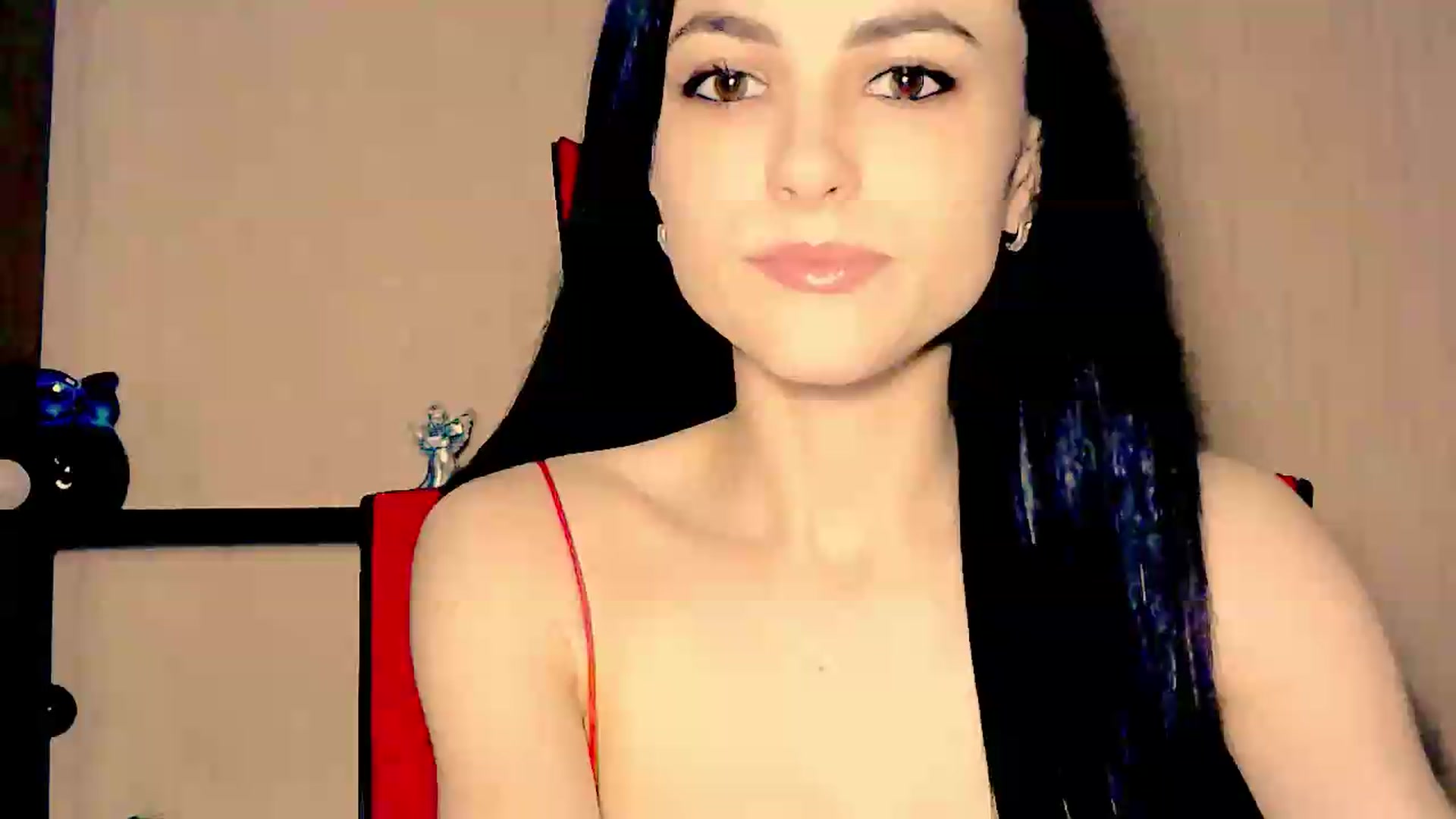 Gallery image thumbnail from Frioninny's myfreecams stream on, 06/18/2026, 21:53 image 1 of 20