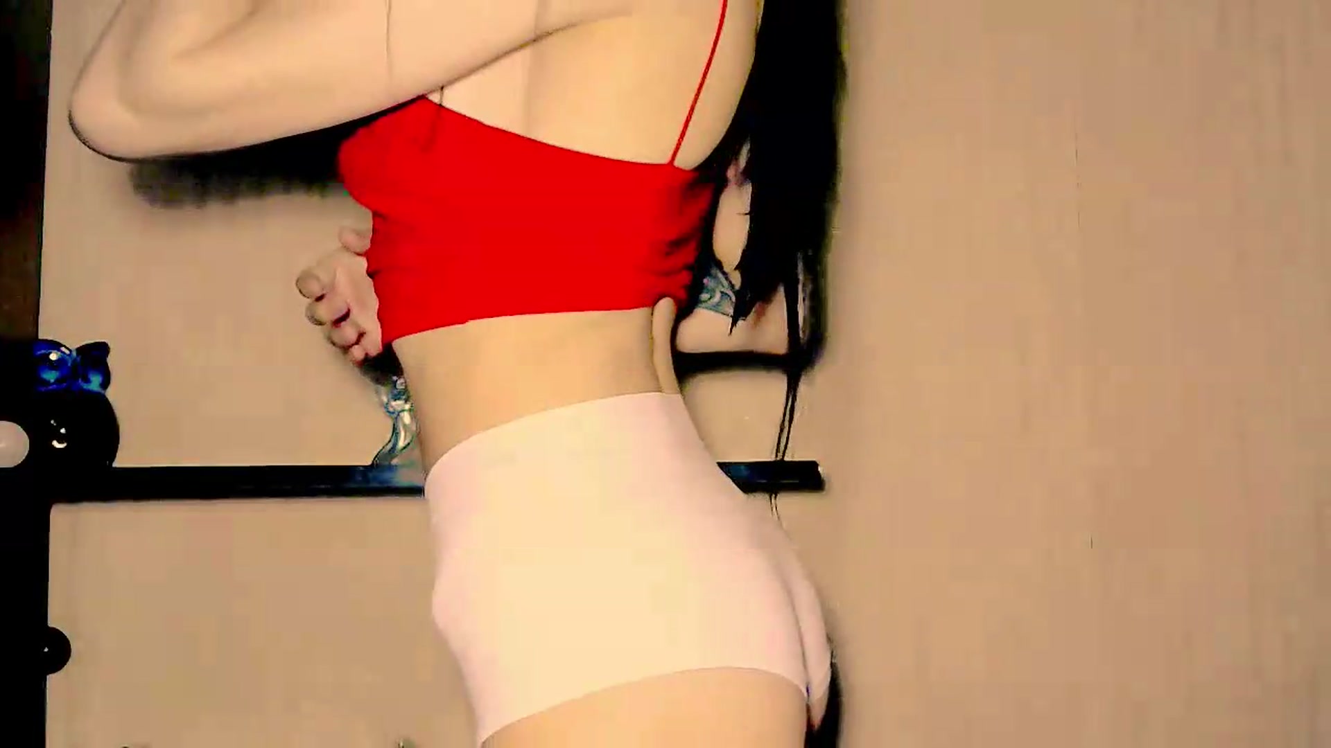 Gallery image thumbnail from Frioninny's myfreecams stream on, 06/18/2026, 21:53 image 7 of 20