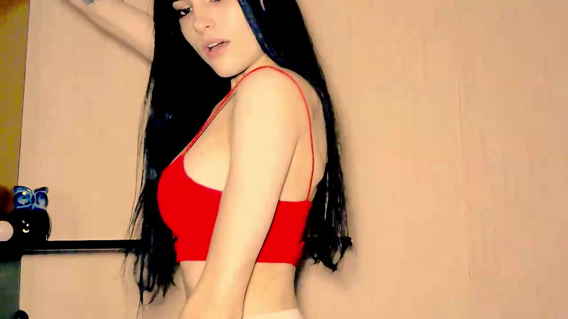 Gallery image thumbnail from Frioninny's myfreecams stream on, 06/18/2026, 21:53 image 16 of 20