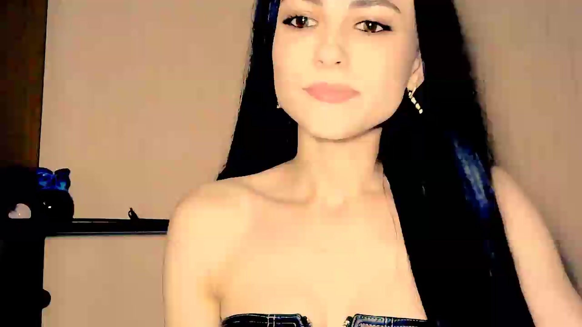 Gallery image thumbnail from Frioninny's myfreecams stream on, 06/25/2026, 20:06 image 19 of 20