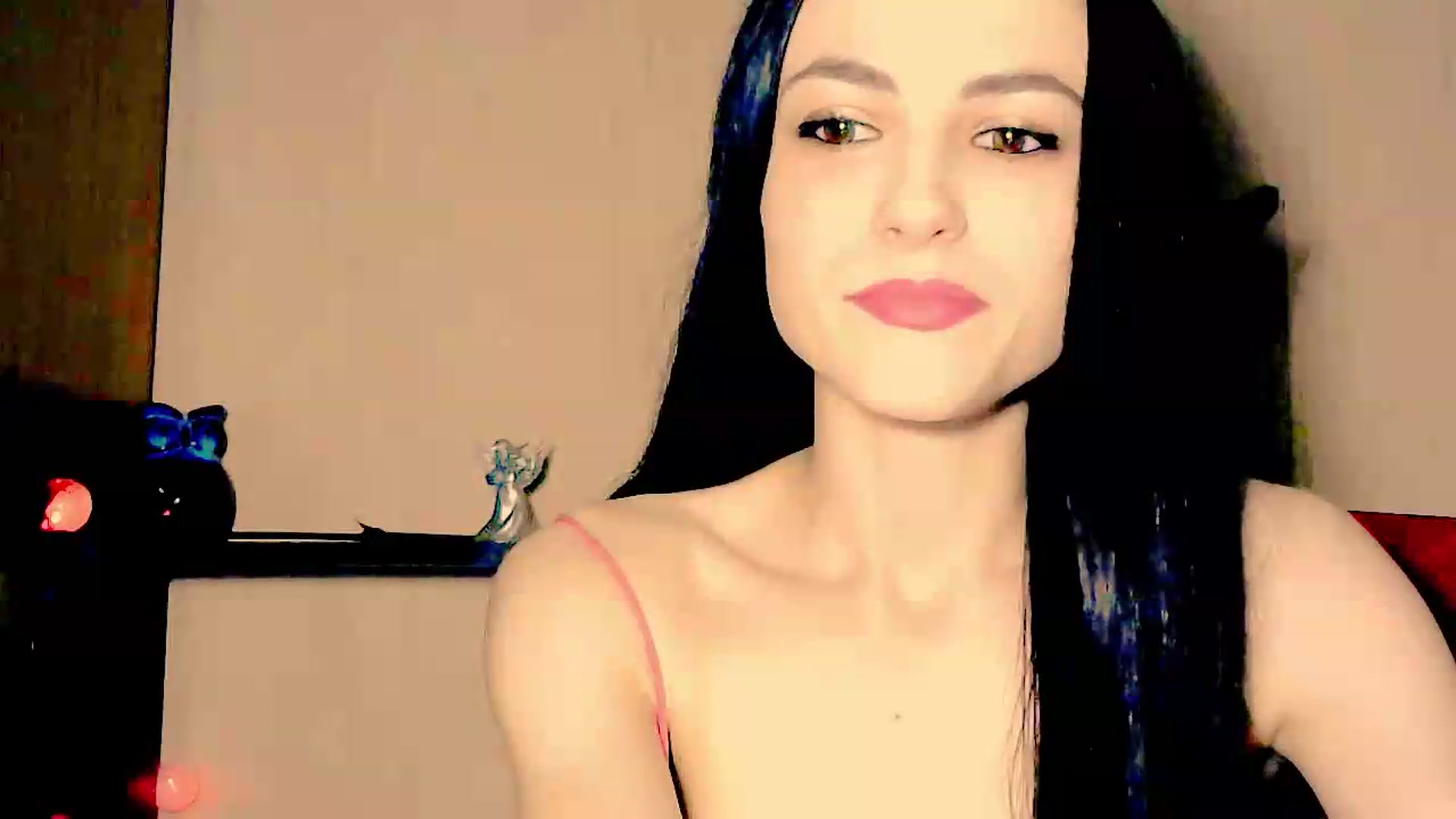 Gallery image thumbnail from Frioninny's myfreecams stream on, 06/26/2026, 18:59 image 19 of 20