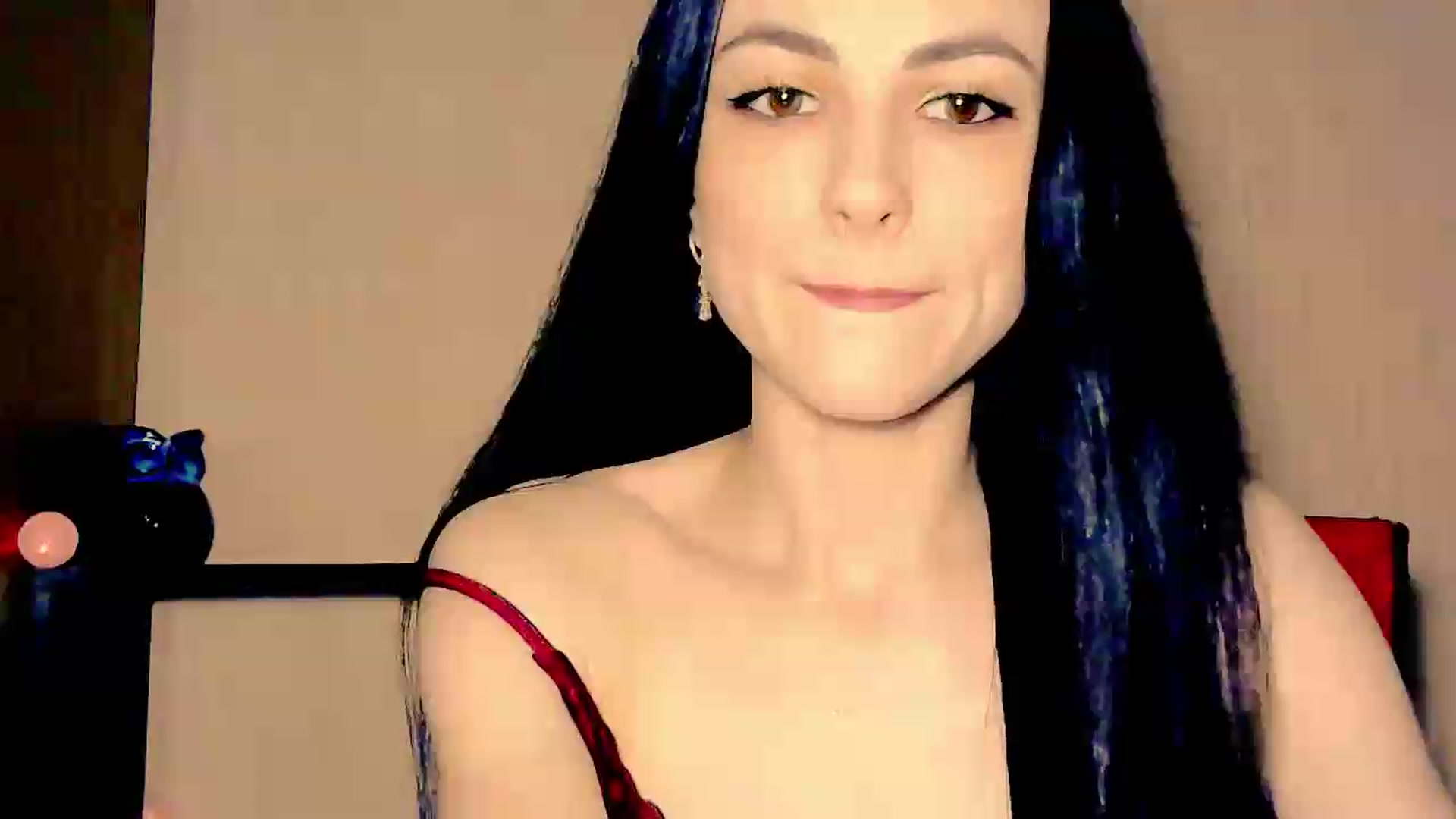 Gallery image thumbnail from Frioninny's myfreecams stream on, 06/27/2026, 19:10 image 6 of 20