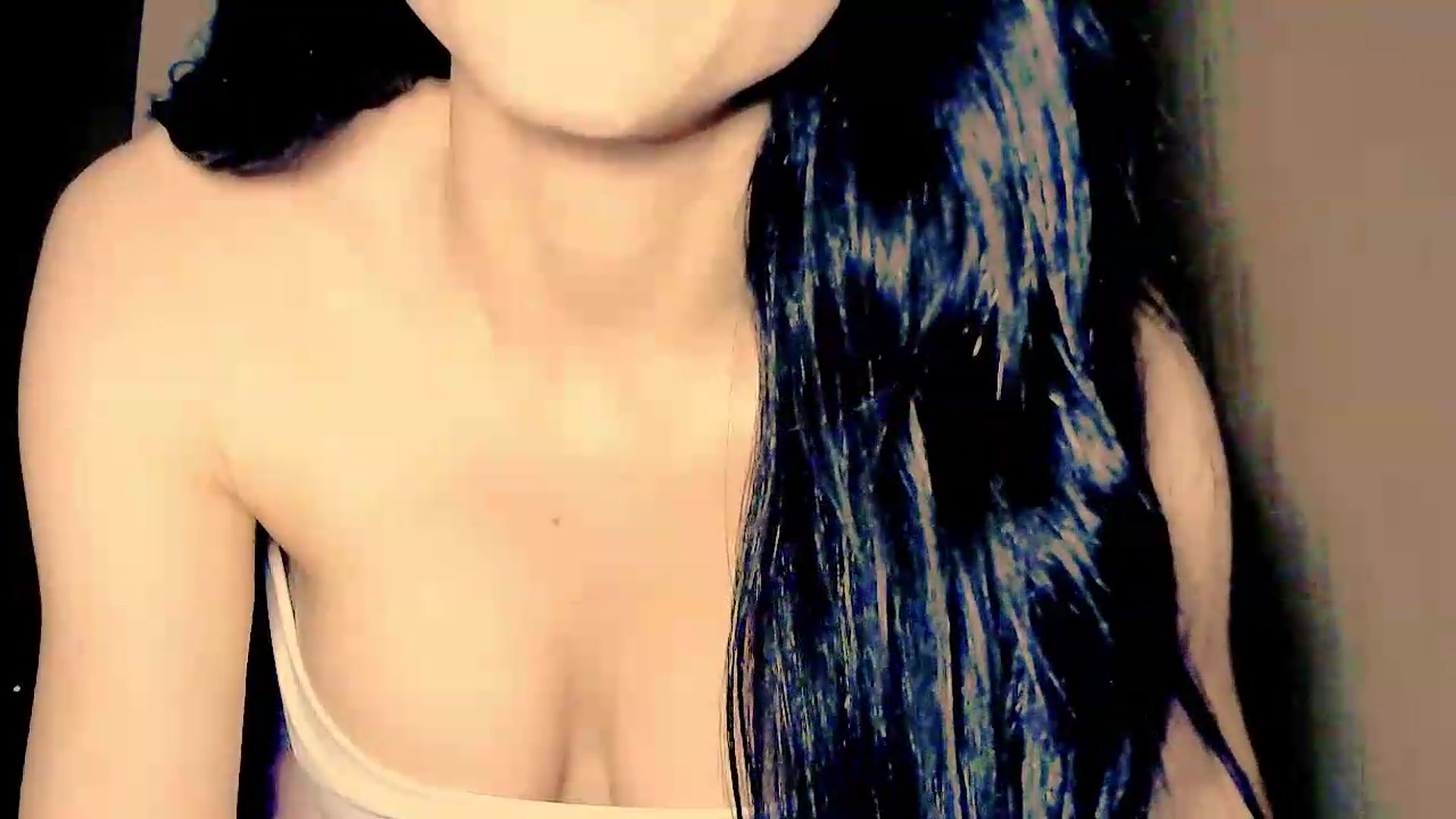 Gallery image thumbnail from Frioninny's myfreecams stream on, 07/04/2026, 21:05 image 15 of 20