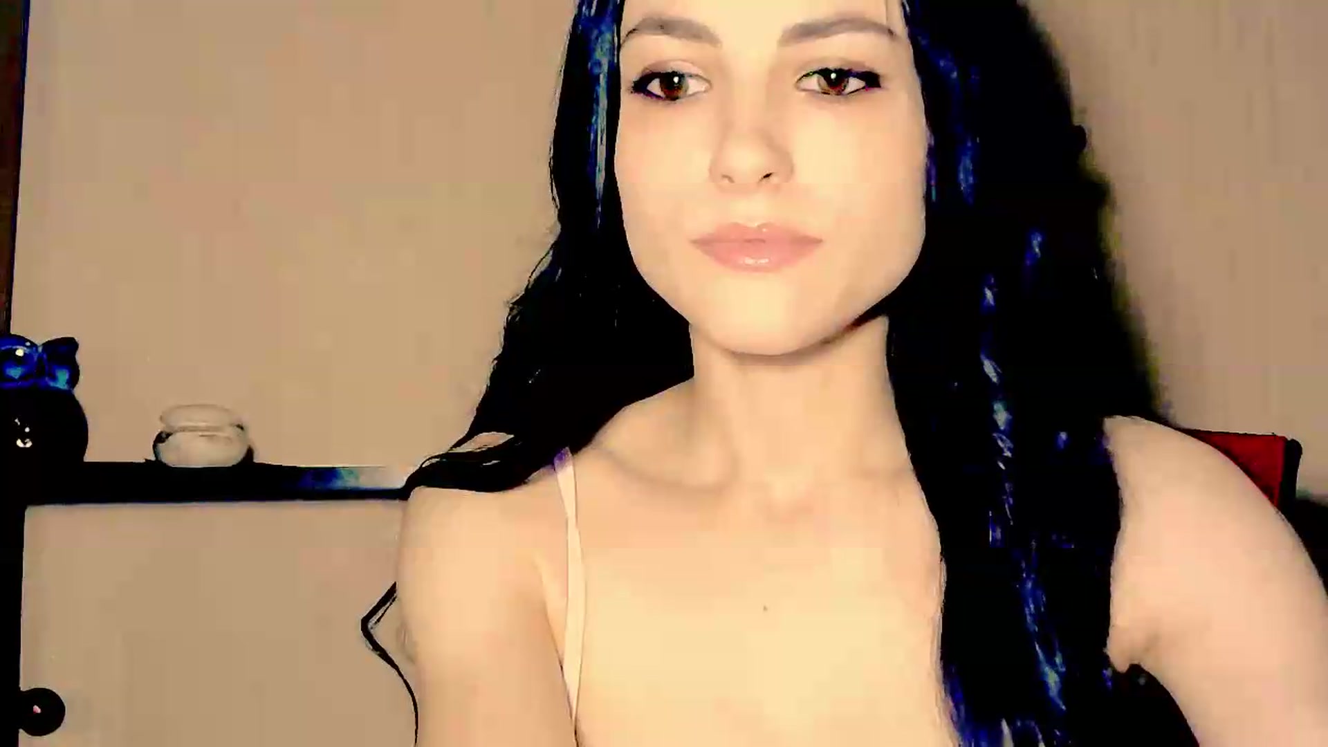 Gallery image thumbnail from Frioninny's myfreecams stream on, 07/11/2026, 18:28 image 14 of 20