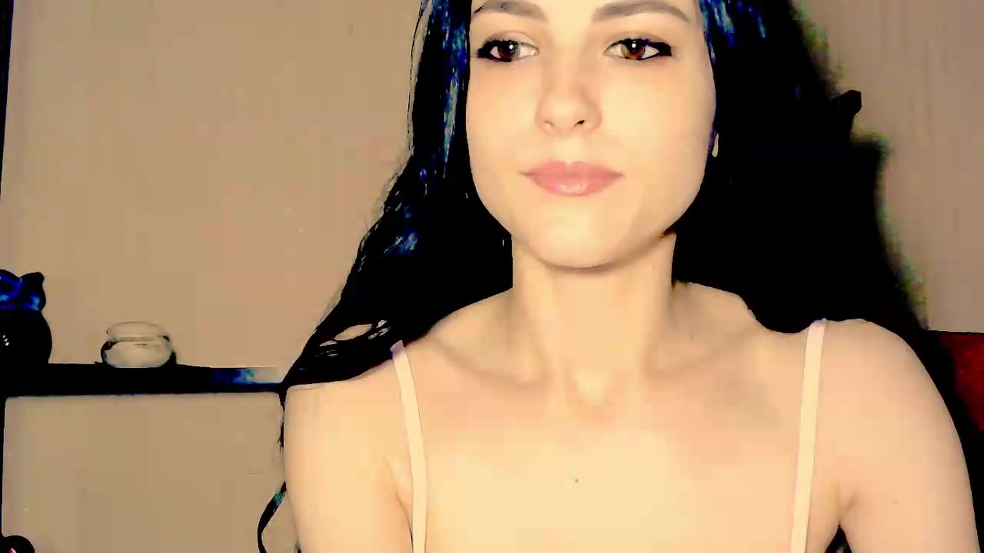 Gallery image thumbnail from Frioninny's myfreecams stream on, 07/11/2026, 20:31 image 3 of 20